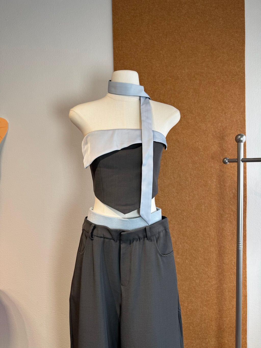 Structured Strapless Bandeau Crop Top with Contrast Fold-Over Band and Detachable Sash | Demi