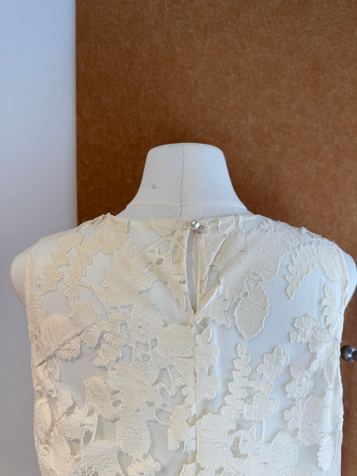 3D Floral Appliqué Lace Micro-Pleat Maxi Dress | Lilian