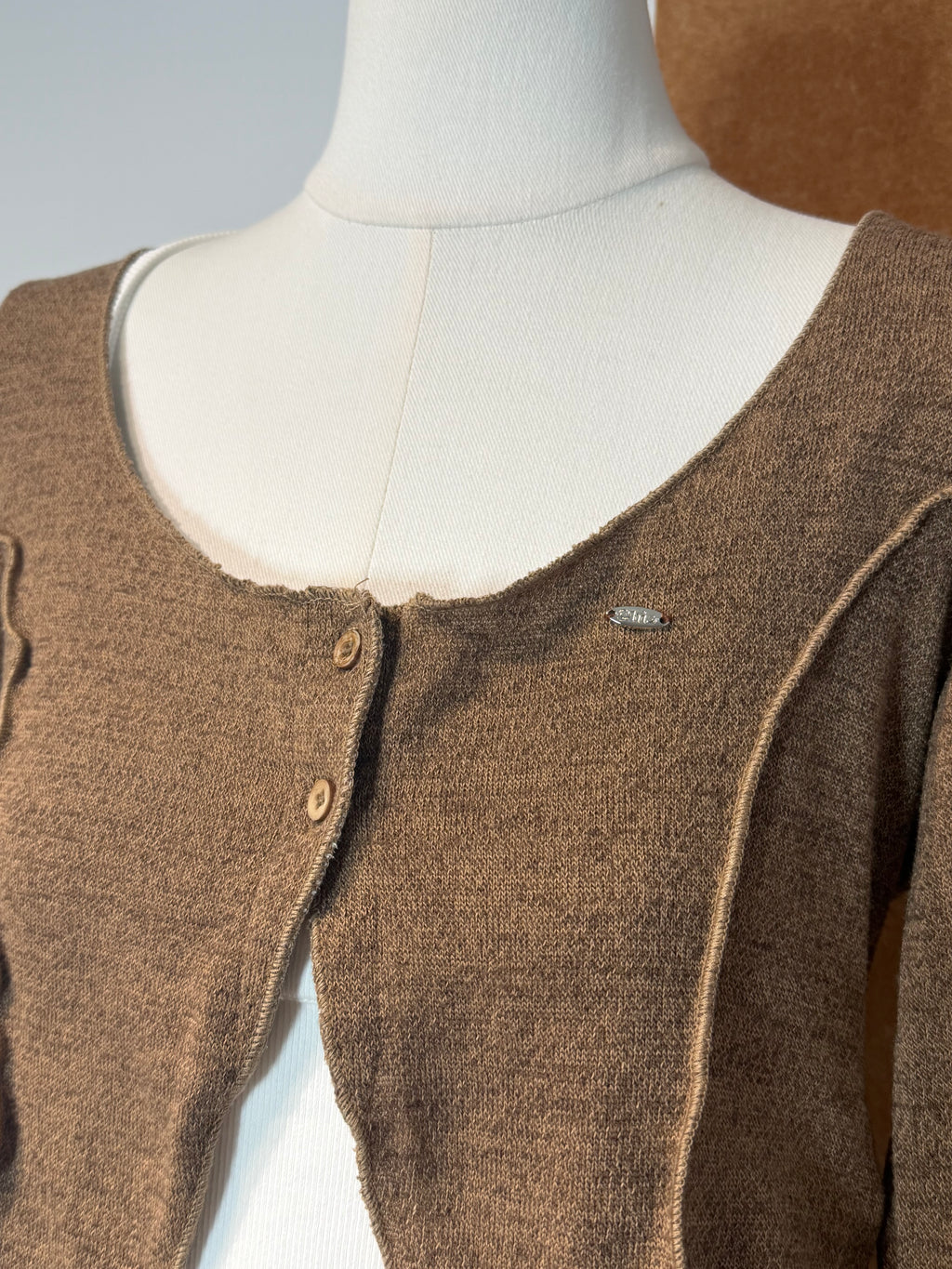 Lettuce-Edge Wide U-Neck Cropped Knit Cardigan | Basira