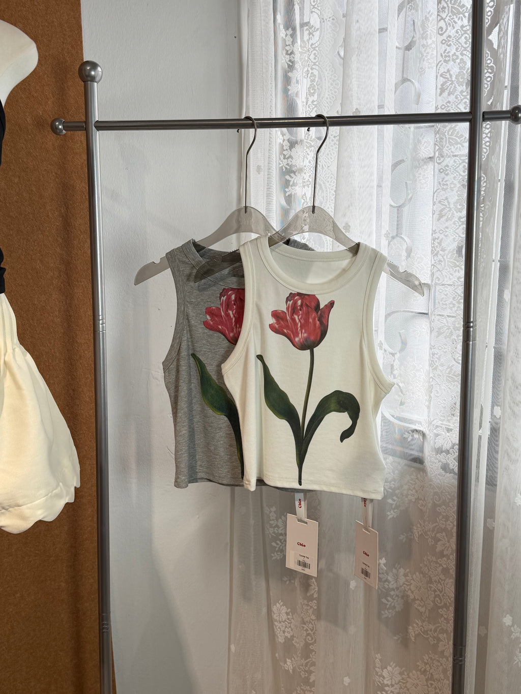 Ribbed Racerback Crop Tank Top with Tulip Botanical Print | Connie