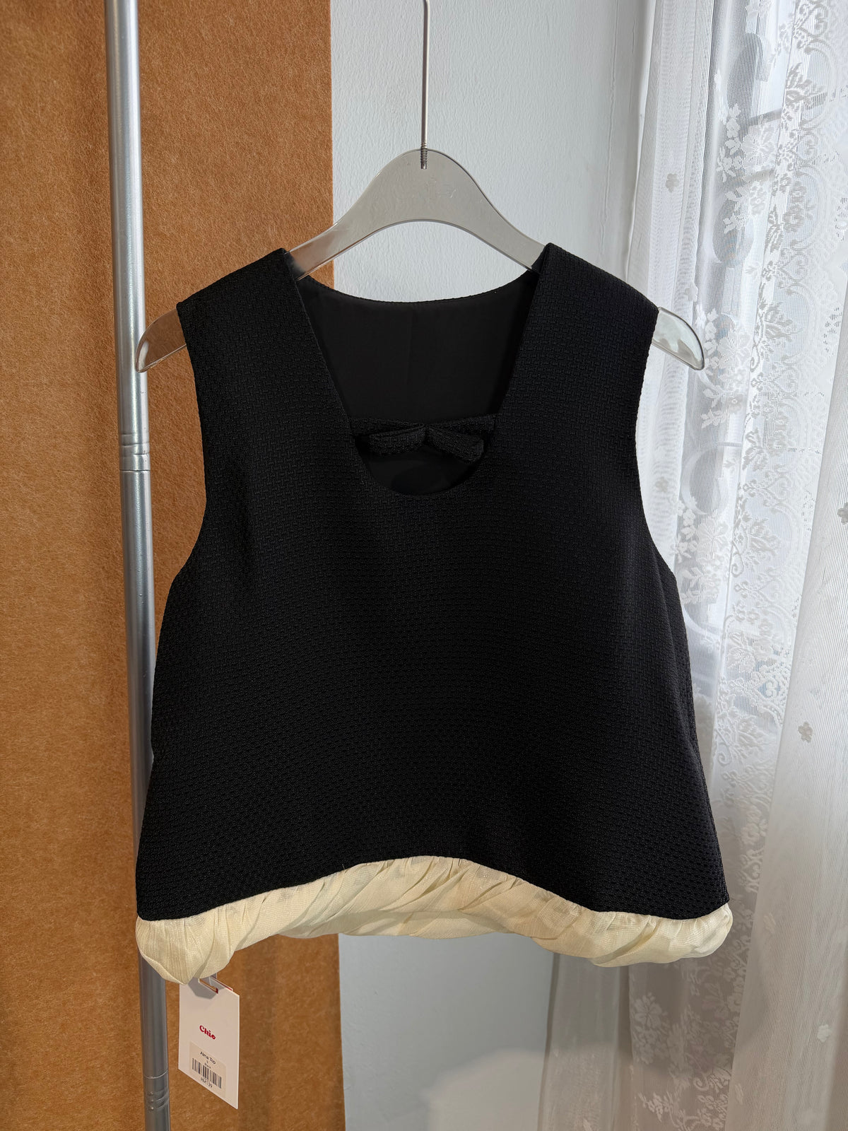 Cross-Strap Cutout Neck Contrast Ruffle Hem Top | Alma
