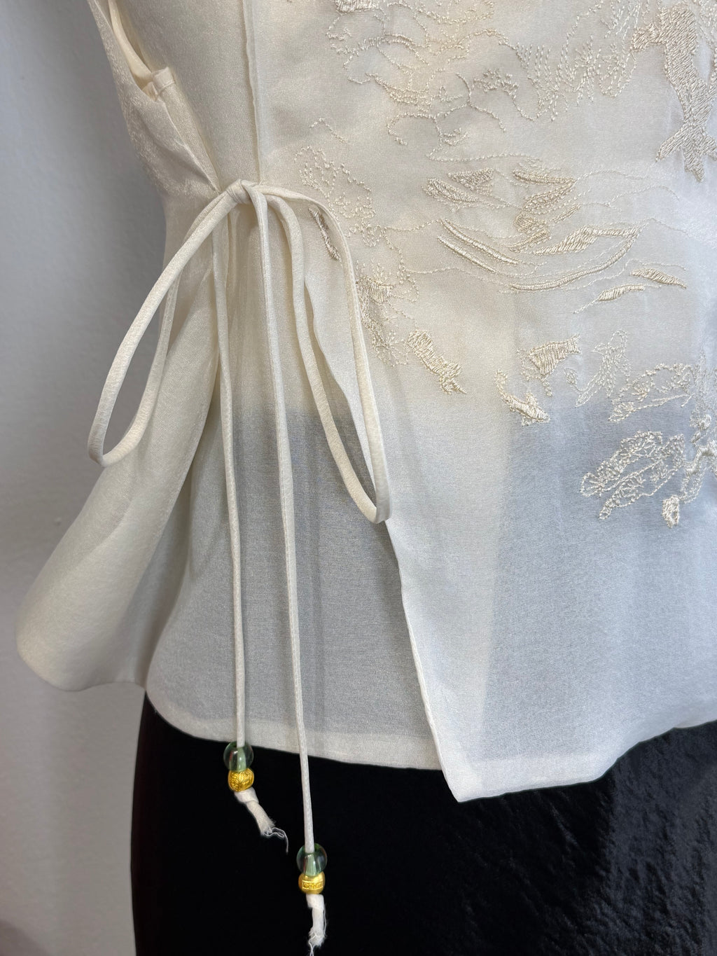 New Chinese Embroidered Frog Button Side-Tie Vest Top | Claire