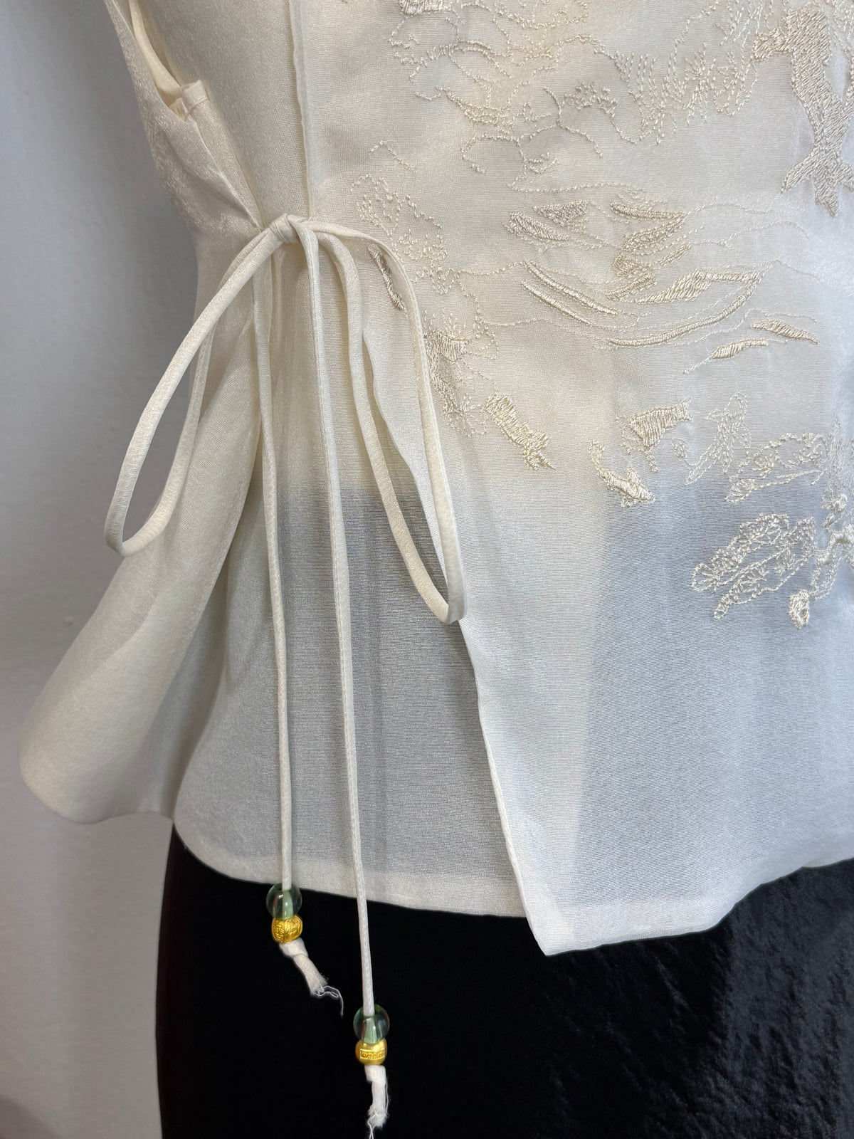 New Chinese Embroidered Frog Button Side-Tie Vest Top | Claire