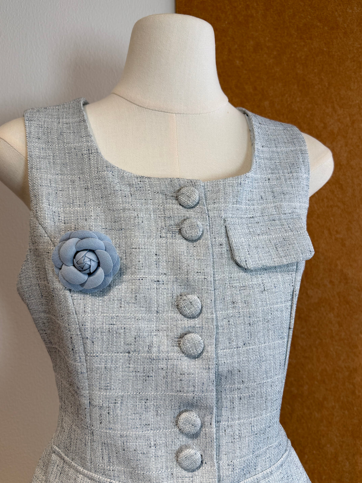 Little Fragrance Camellia Boucle Tweed Waistcoat | Venus