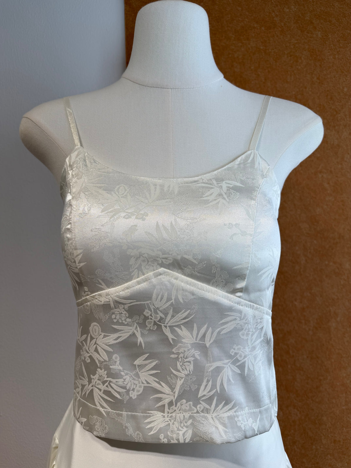 Bamboo Jacquard Satin Cami Crop Top with Built-In Cups | Bina