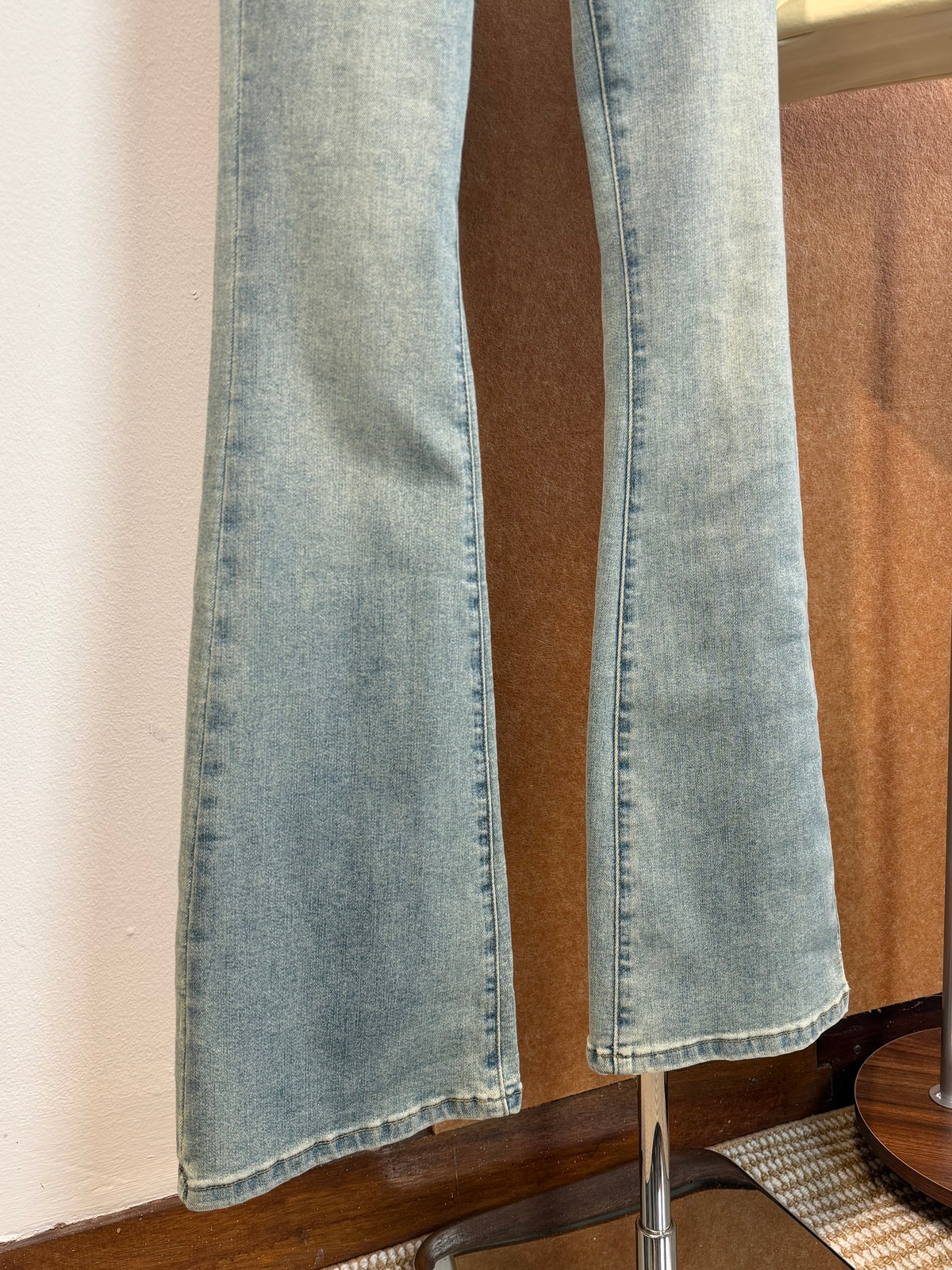 Light-Wash Flared Jeans | Jiva Bottom