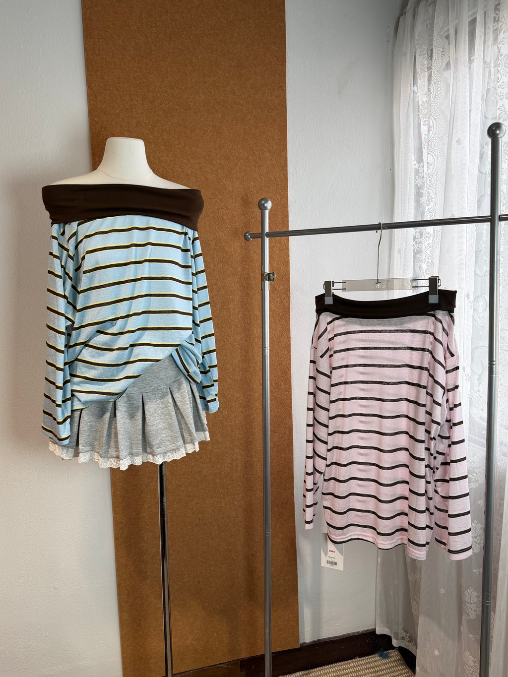 Contrast Band Off-Shoulder Stripe Top | Margot