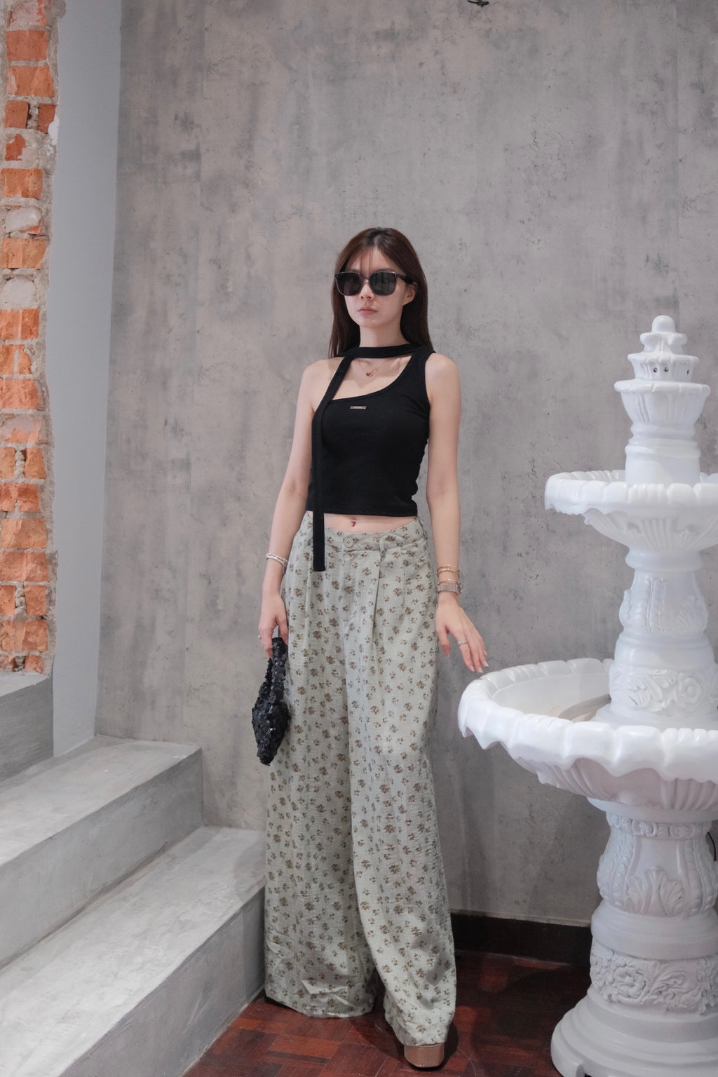 High-Waist Pleated Wide-Leg Floral Trousers | Holly