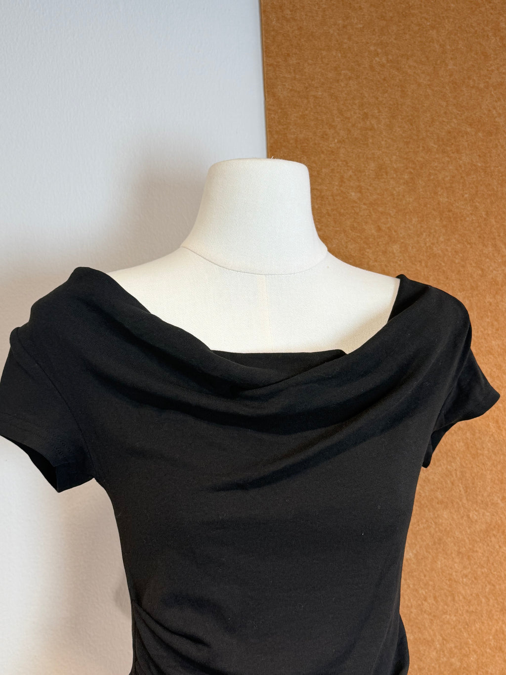 Draped Off-Shoulder Short Sleeve Stretch Knit Crop Top | Quay