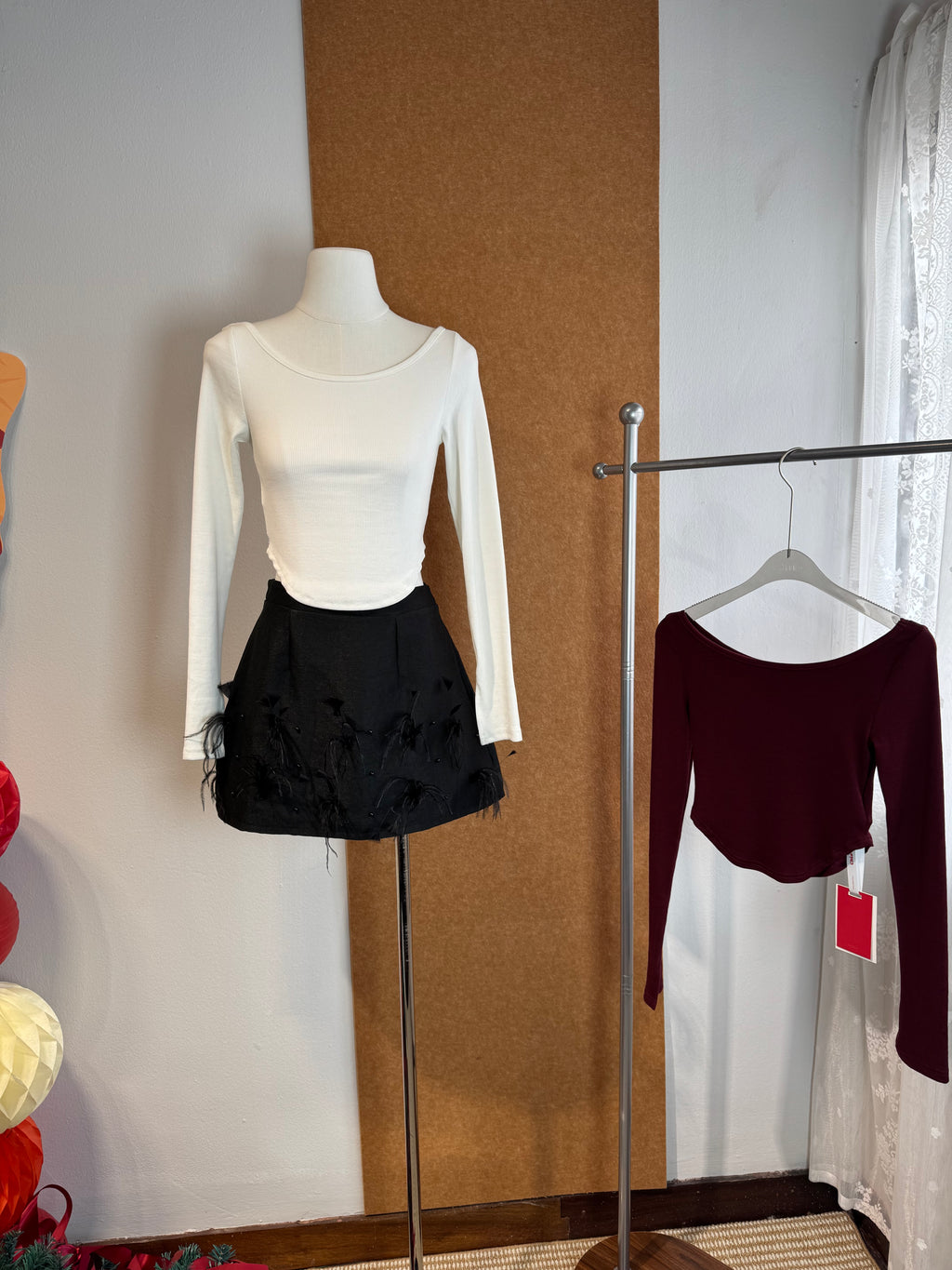 Wide U-Neck Ribbed Long-Sleeve Crop Top | Osha