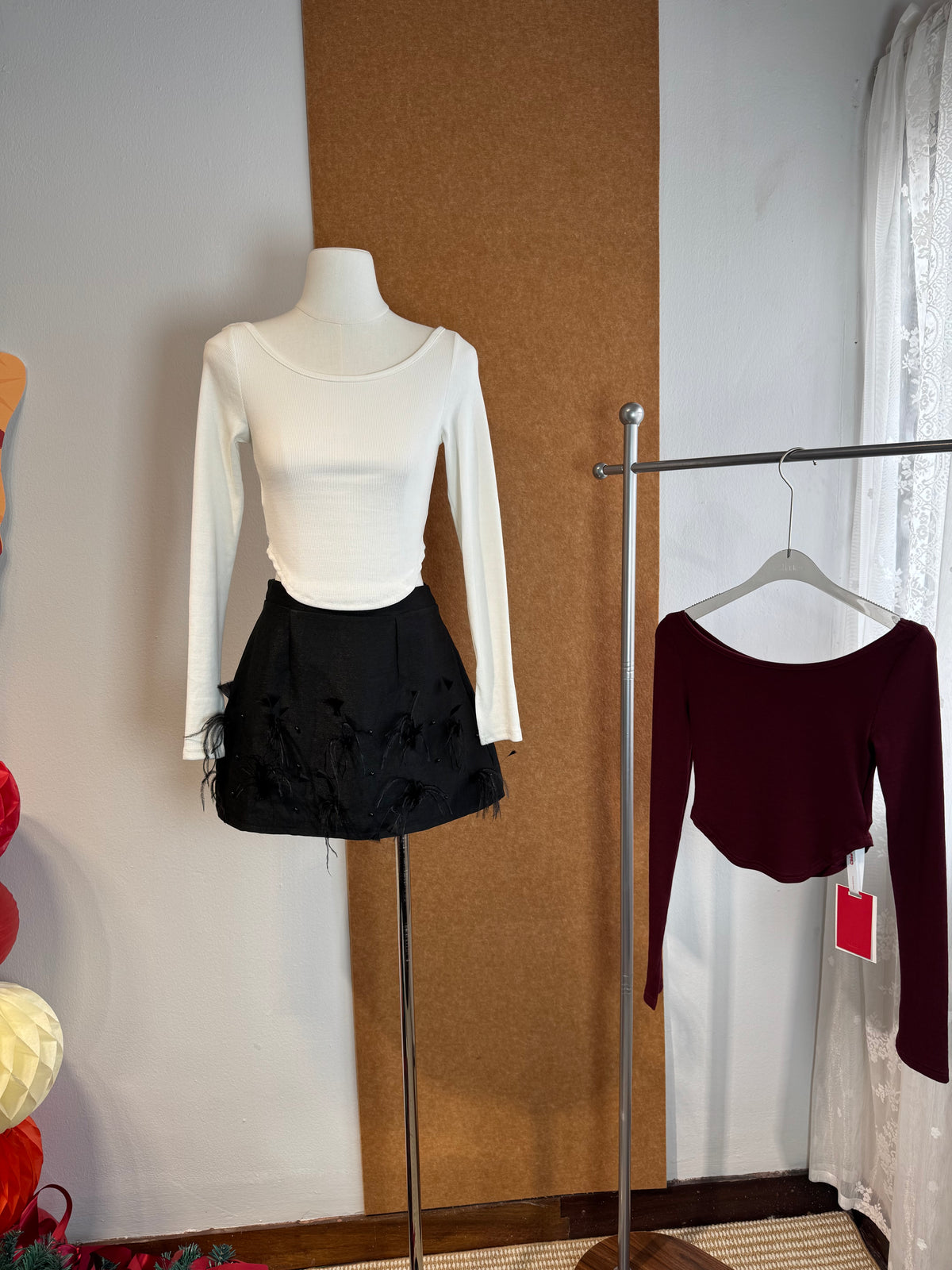 Wide U-Neck Ribbed Long-Sleeve Crop Top | Osha