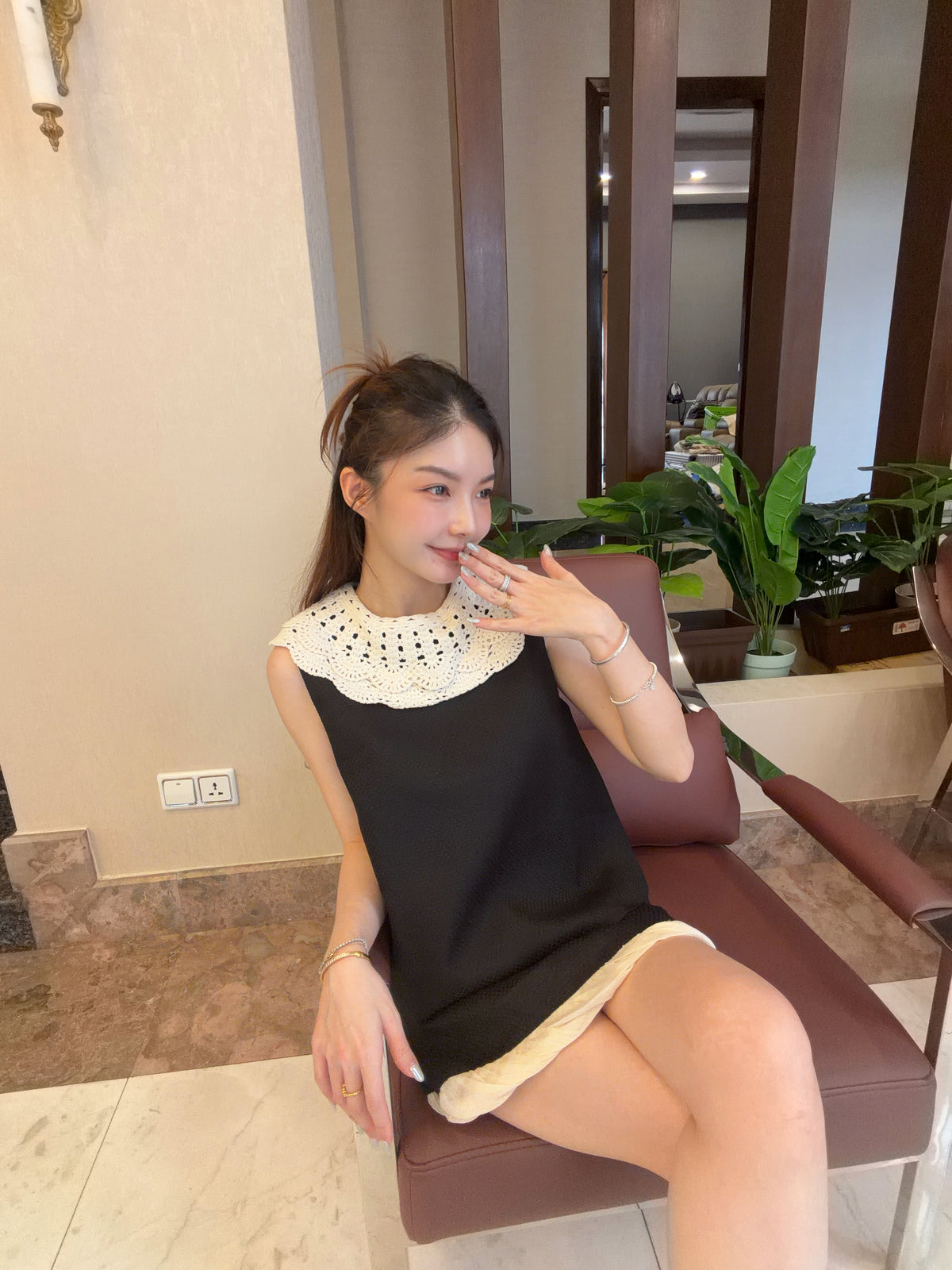 Oversized Crochet-Collar Textured Sleeveless Crop Top | Tova
