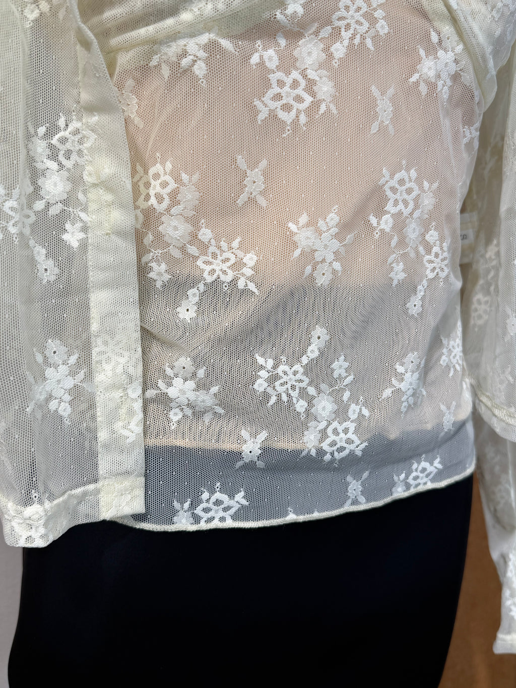 Lace Embroidery Twisted-Front Cami & Cardigan Set | Quina
