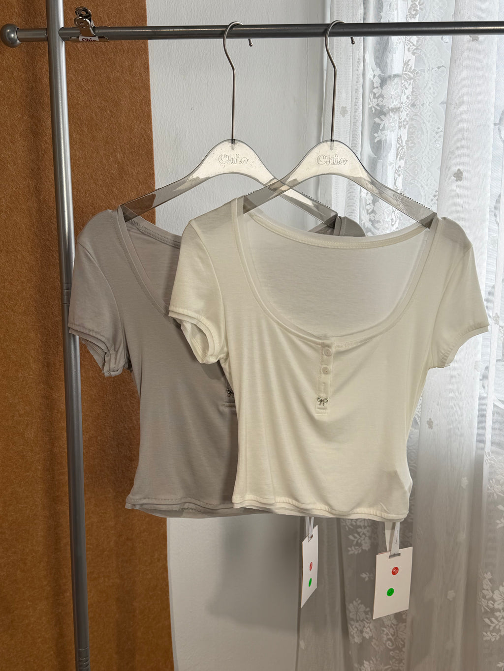 Scoop-Neck Button-Detail Crop Top | Eden Top