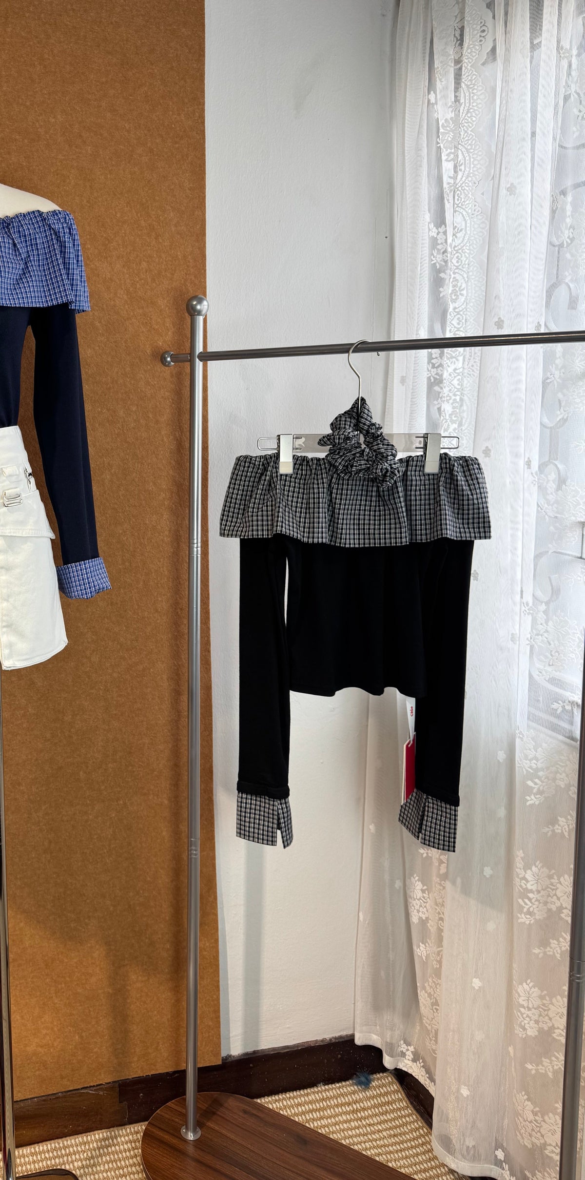 Off-Shoulder Plaid Ruffle Collar Knit Top | Hesper