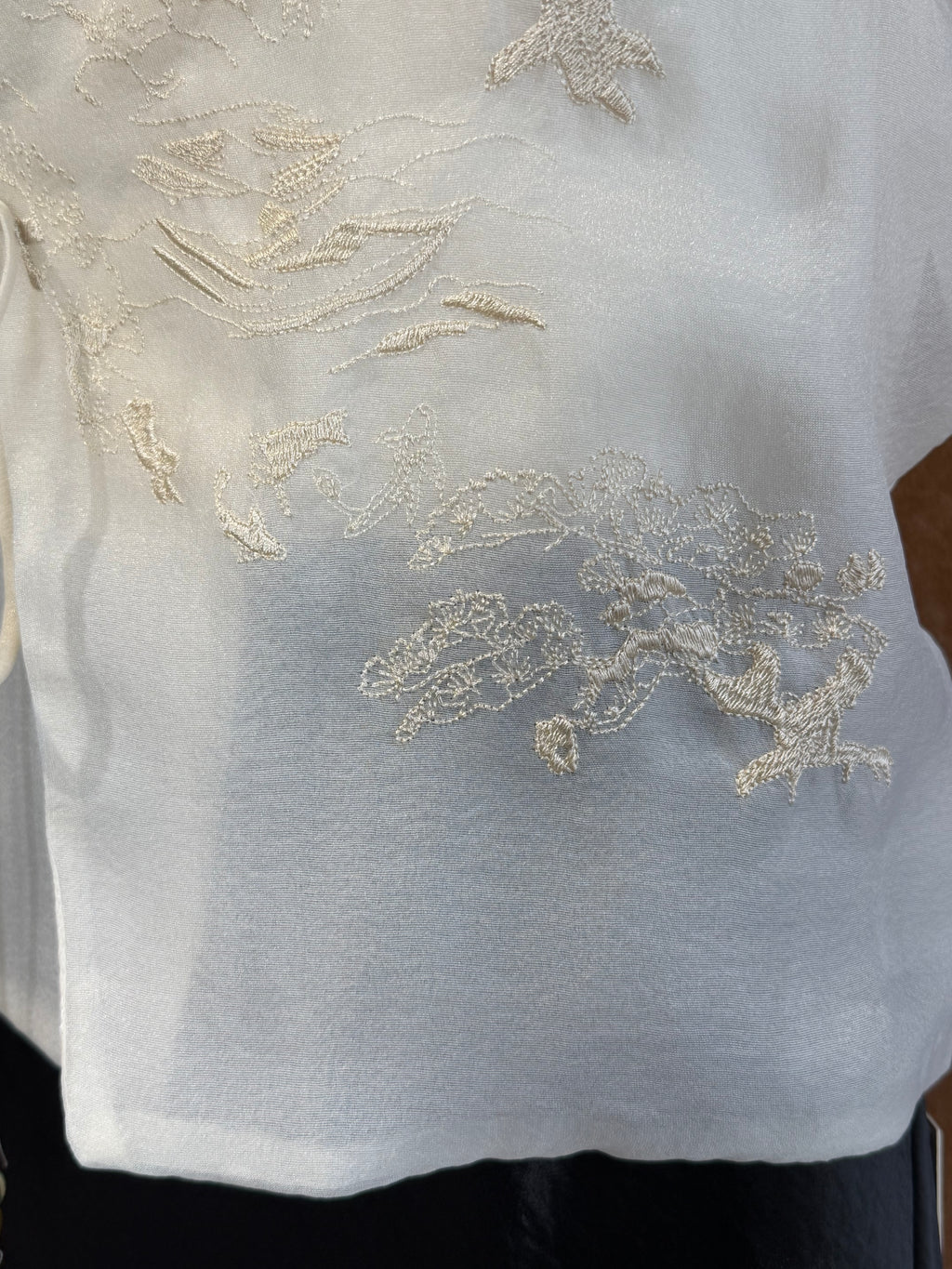 New Chinese Embroidered Frog Button Side-Tie Vest Top | Claire
