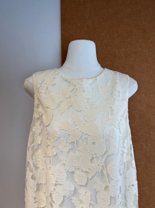 3D Floral Appliqué Lace Micro-Pleat Maxi Dress | Lilian