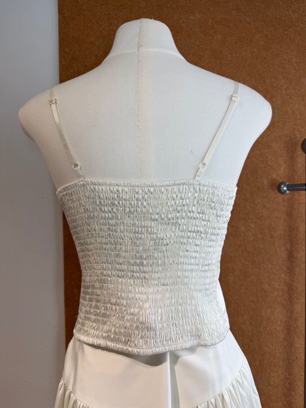 Bamboo Jacquard Satin Cami Crop Top with Built-In Cups | Bina
