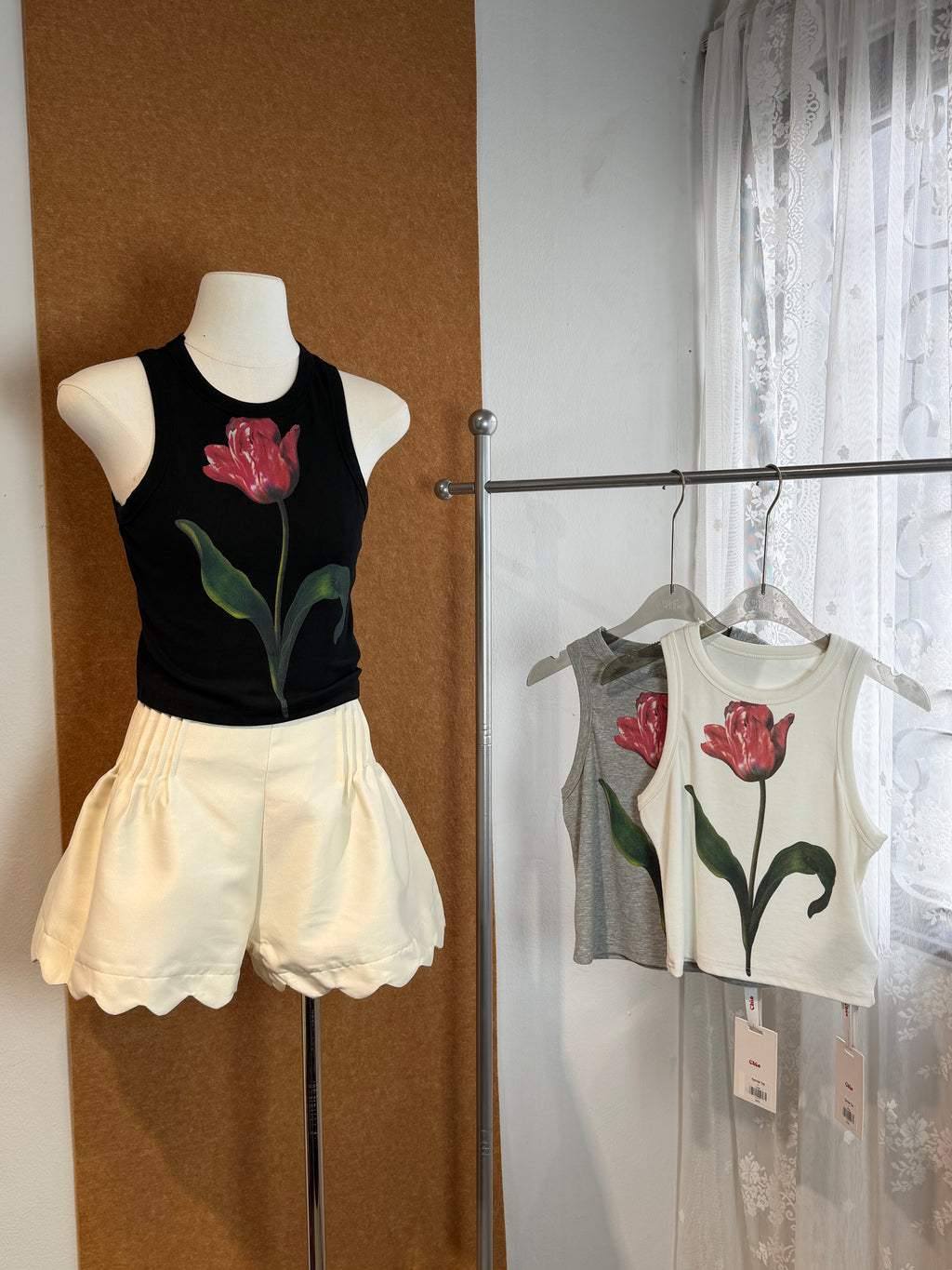 Ribbed Racerback Crop Tank Top with Tulip Botanical Print | Connie