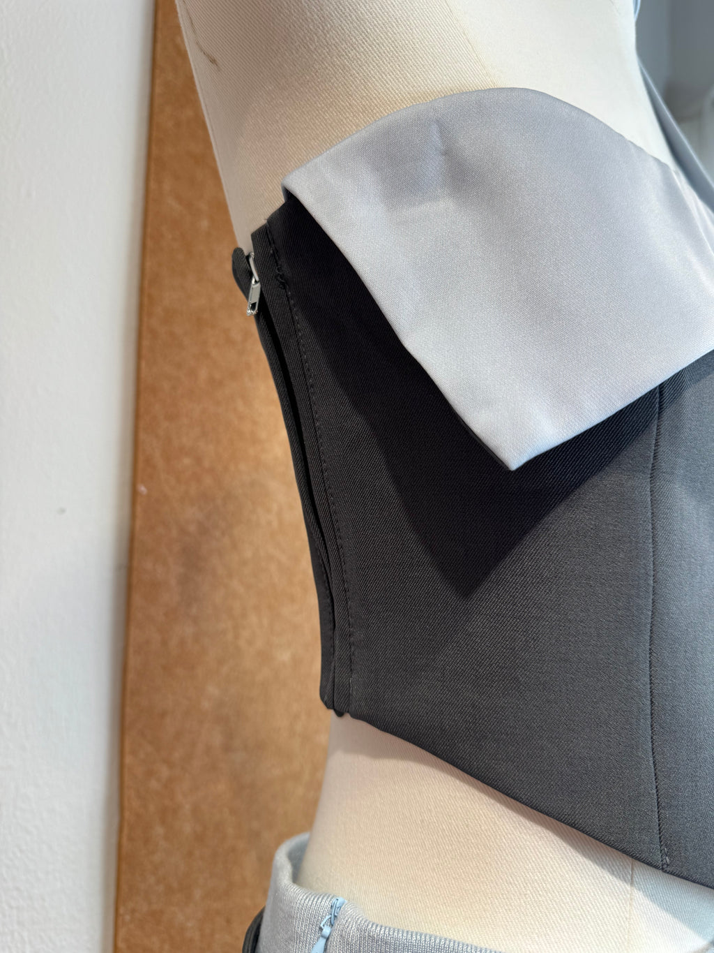 Structured Strapless Bandeau Crop Top with Contrast Fold-Over Band and Detachable Sash | Demi