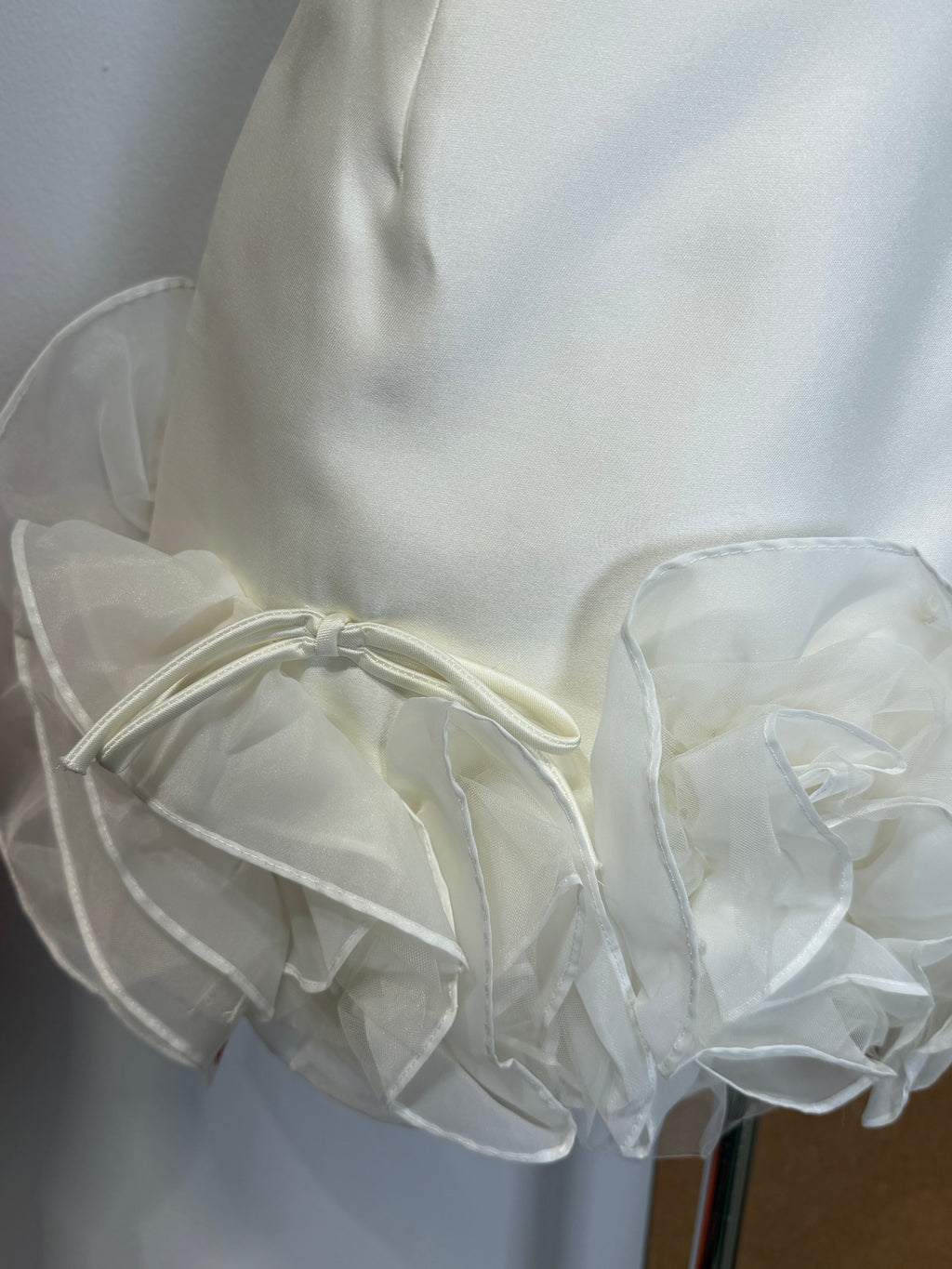 3D Organza Floral Rose Hem Satin Mini Skirt | Crystal
