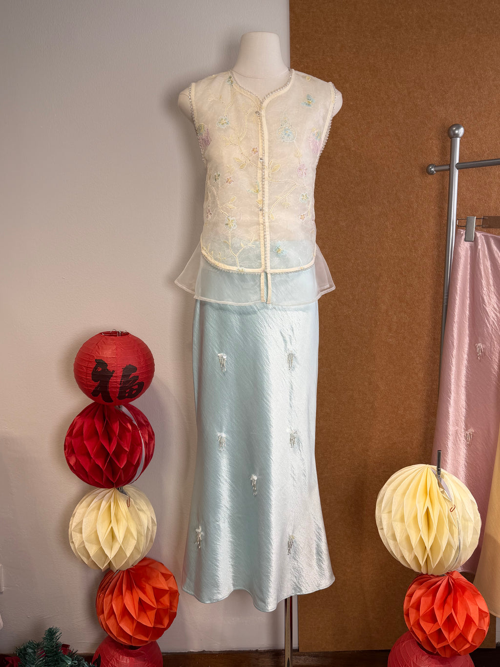 3D Floral Embroidered Satin Midi Skirt | Andrea