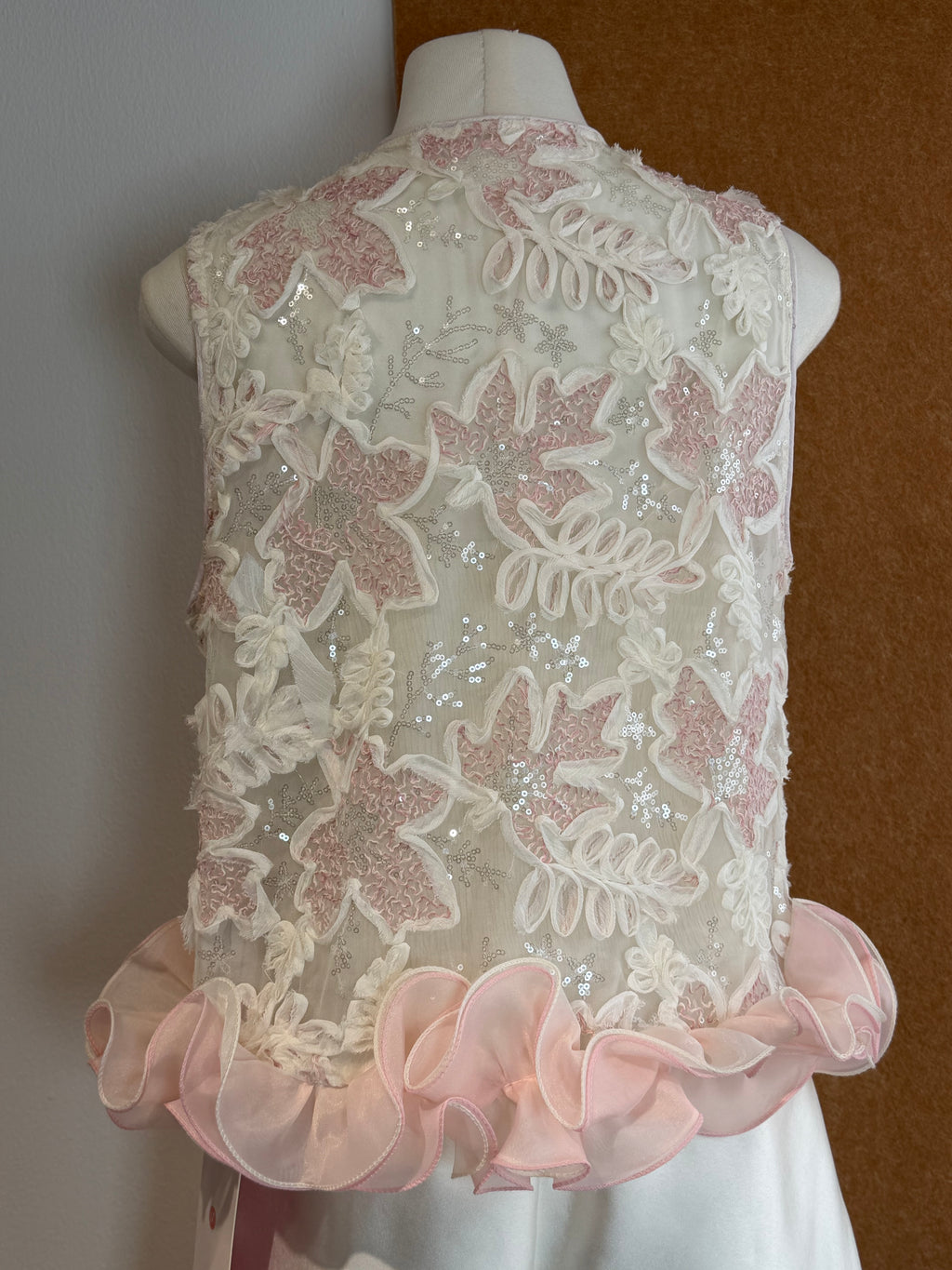 3D Floral Appliqué Sequin Ruffle Peplum Sleeveless Top | Aris