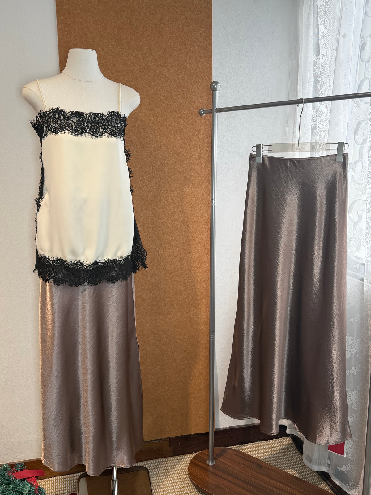 Hammered Satin Midi Skirt | Dahlia