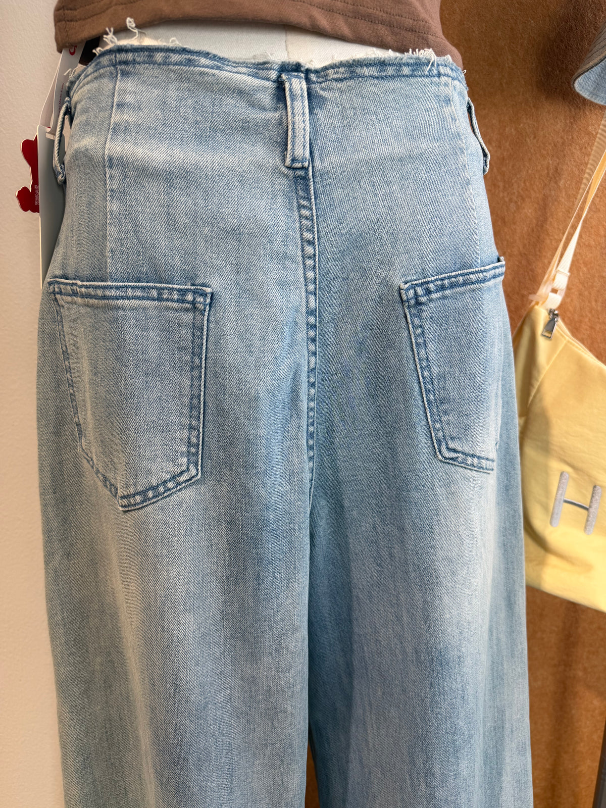 Double-Button Wide-Leg Jeans | Echo Bottom