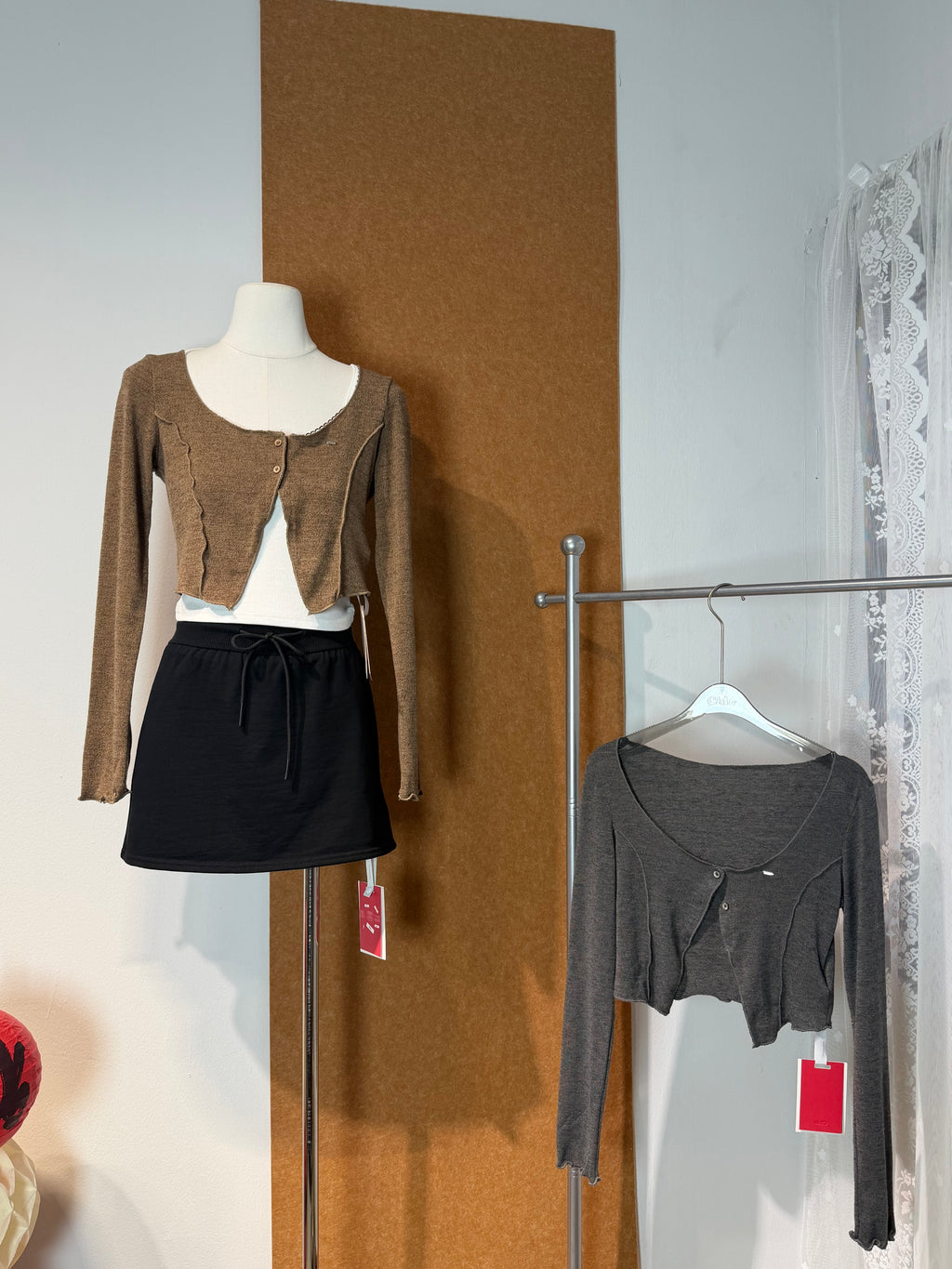 Lettuce-Edge Wide U-Neck Cropped Knit Cardigan | Basira