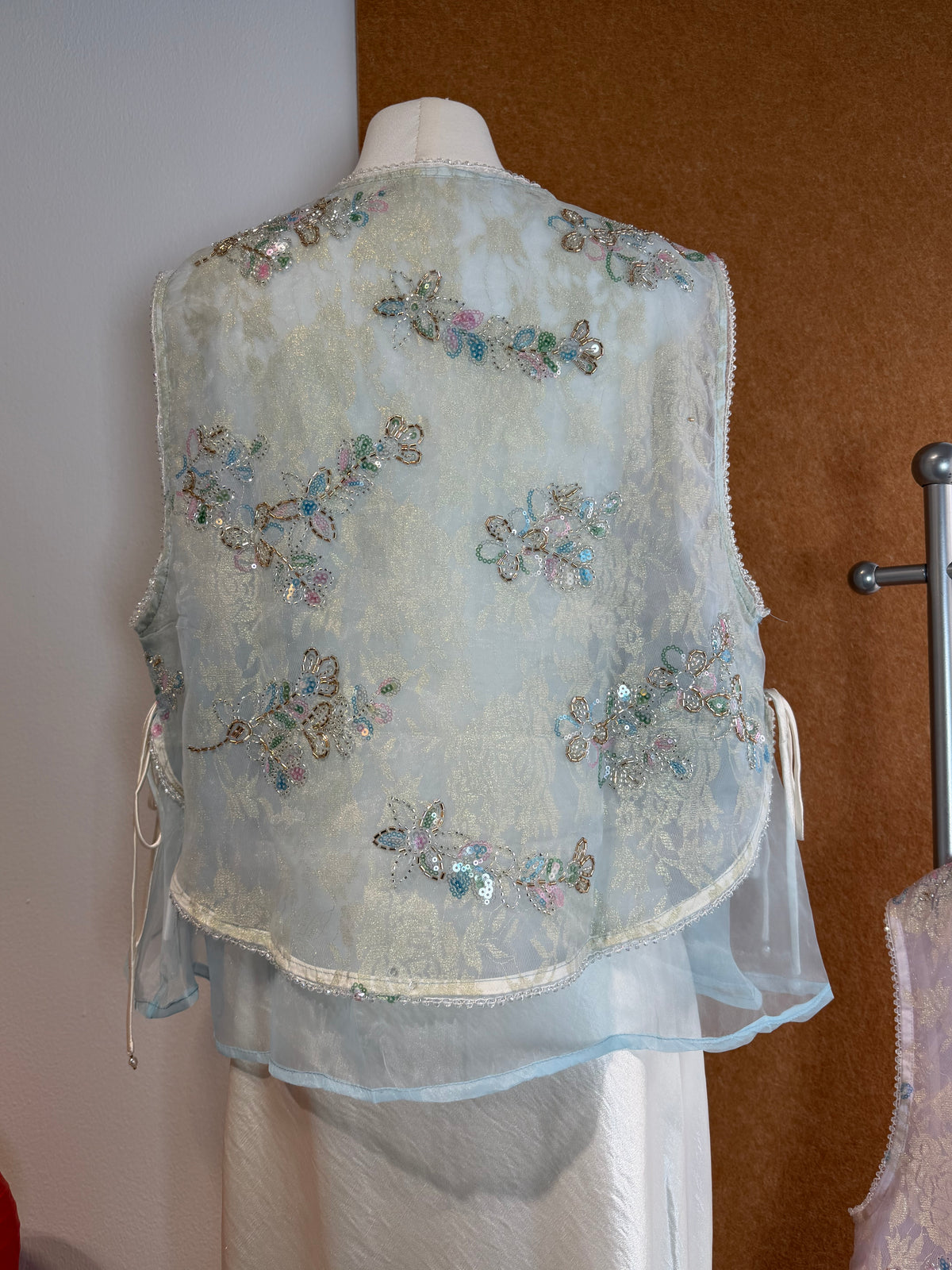 Butterfly Sequin Bead Embroidered Metallic Jacquard Organza Vest | Axel