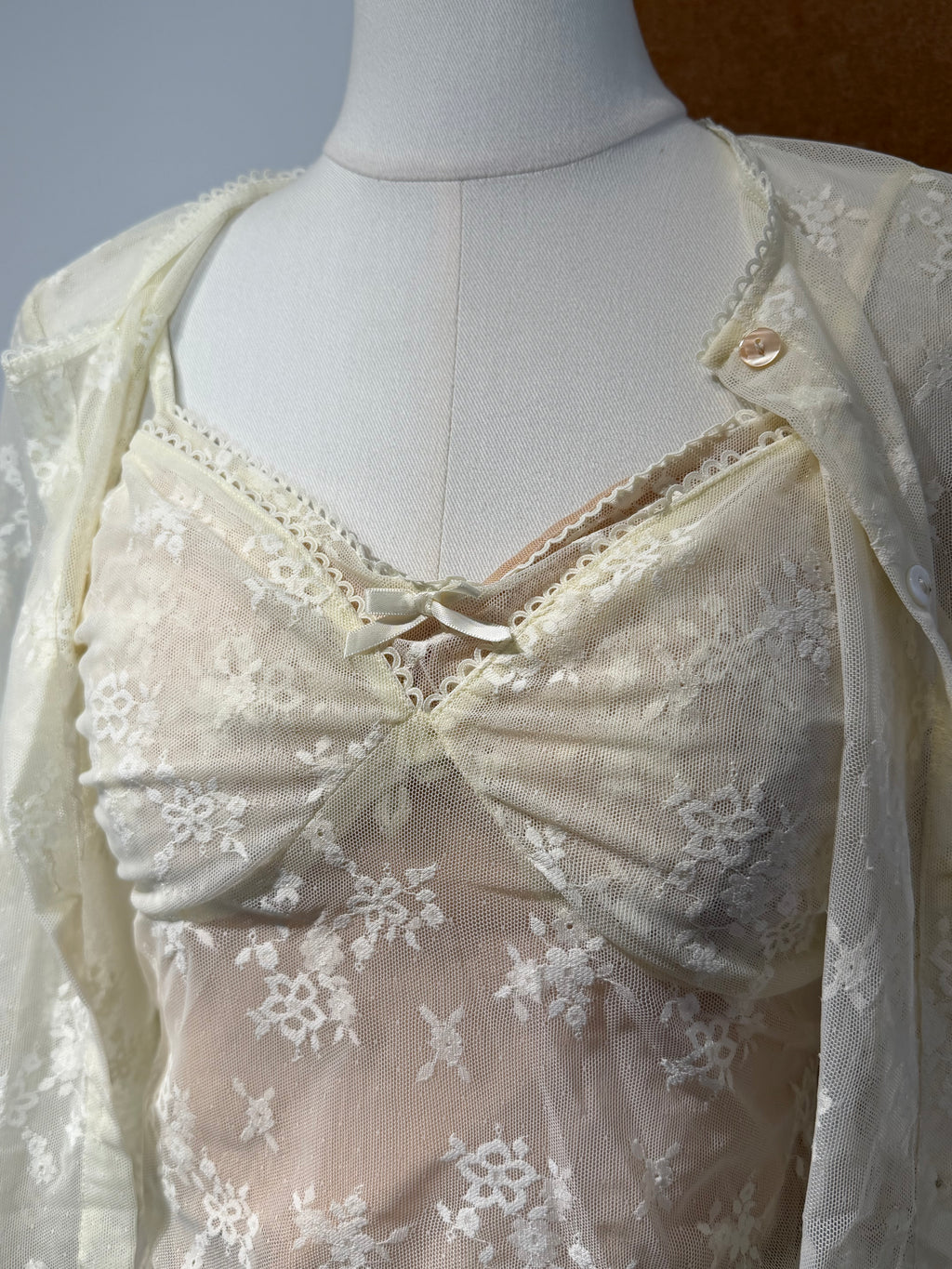 Lace Embroidery Twisted-Front Cami & Cardigan Set | Quina