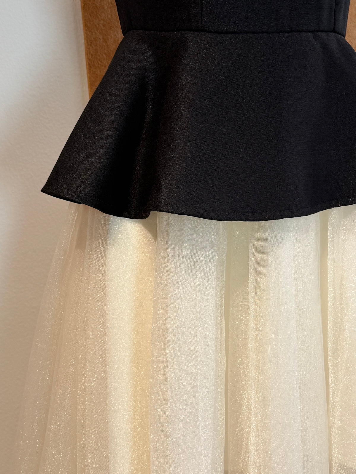 Pearl-Collar Peplum Bodice Tulle Contrast Dress | Giselle