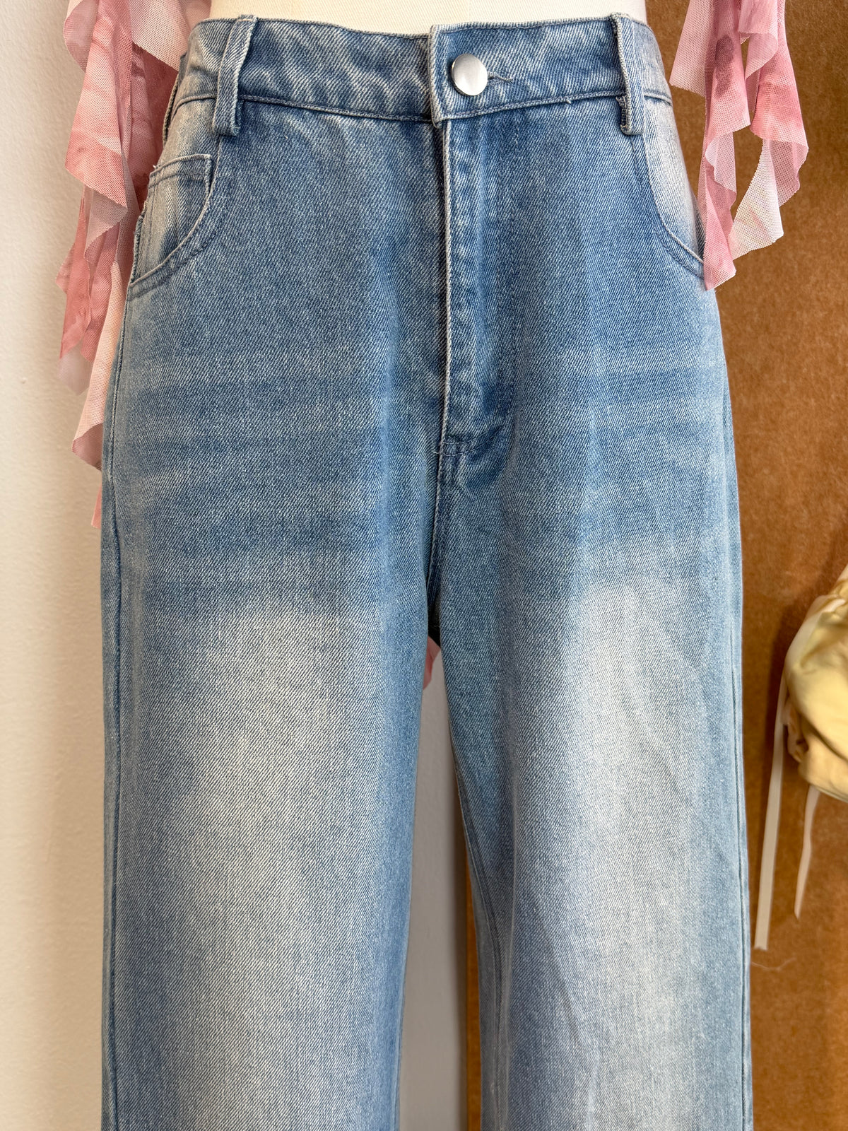 Light-Wash Wide-Leg Jeans | Cookie Bottom