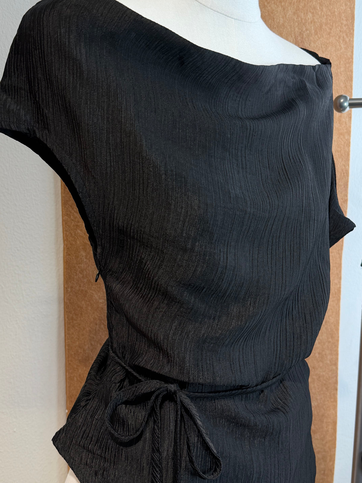 Crinkle Plissé Bardot Side-Tie Top | Vito