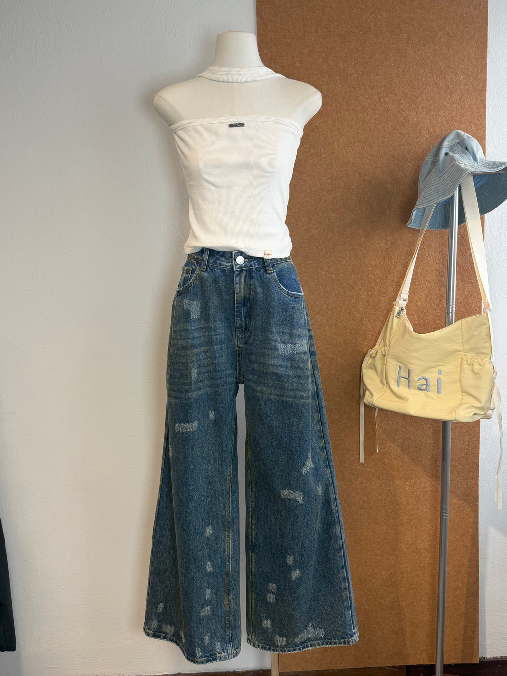 Distressed Wide-Leg Jeans | Lyra Bottom