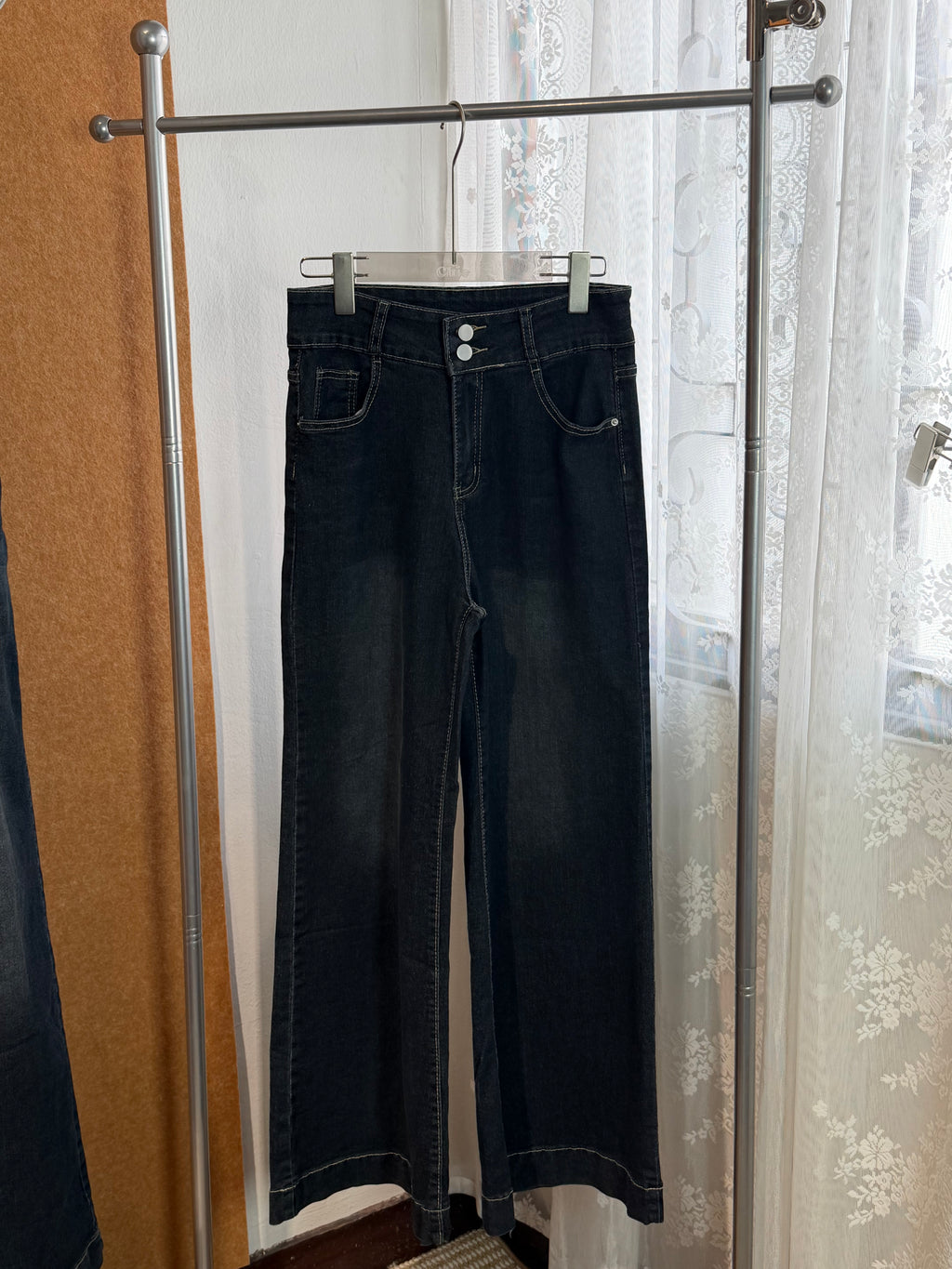 High-Rise Flare Jeans | Zina