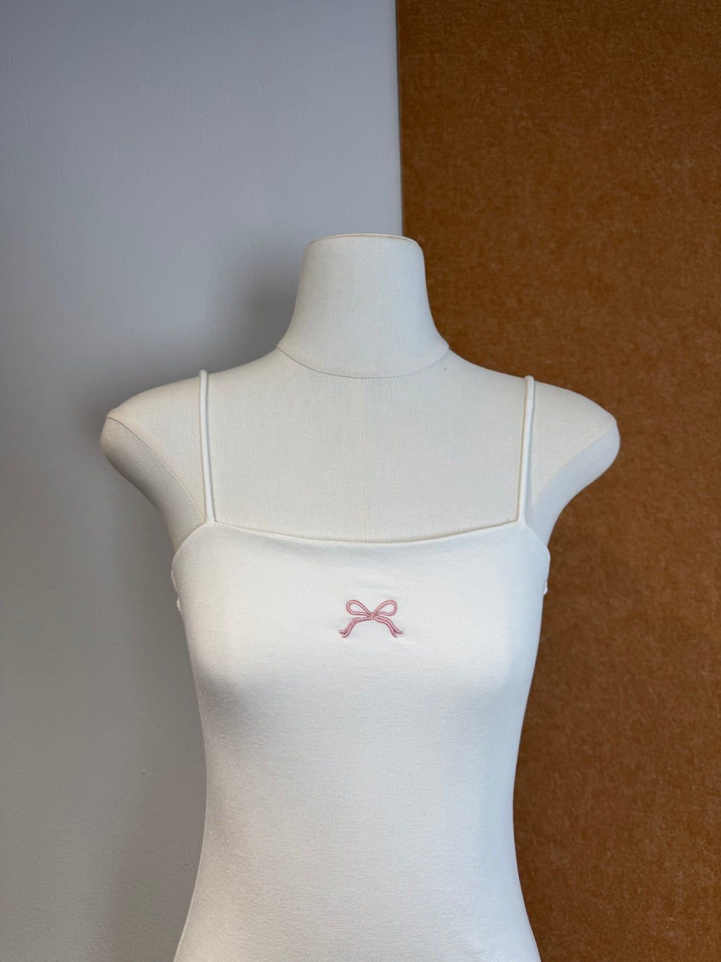 Bow Embroidered Ribbed Cami | Kassia