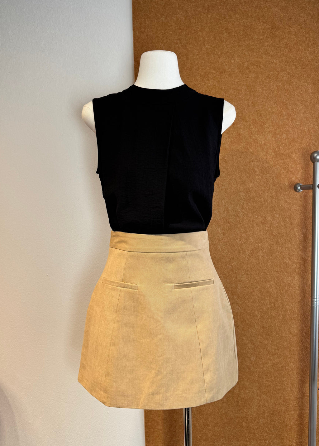High-Waist A-Line Panel Micro-Mini Skirt | Kylin