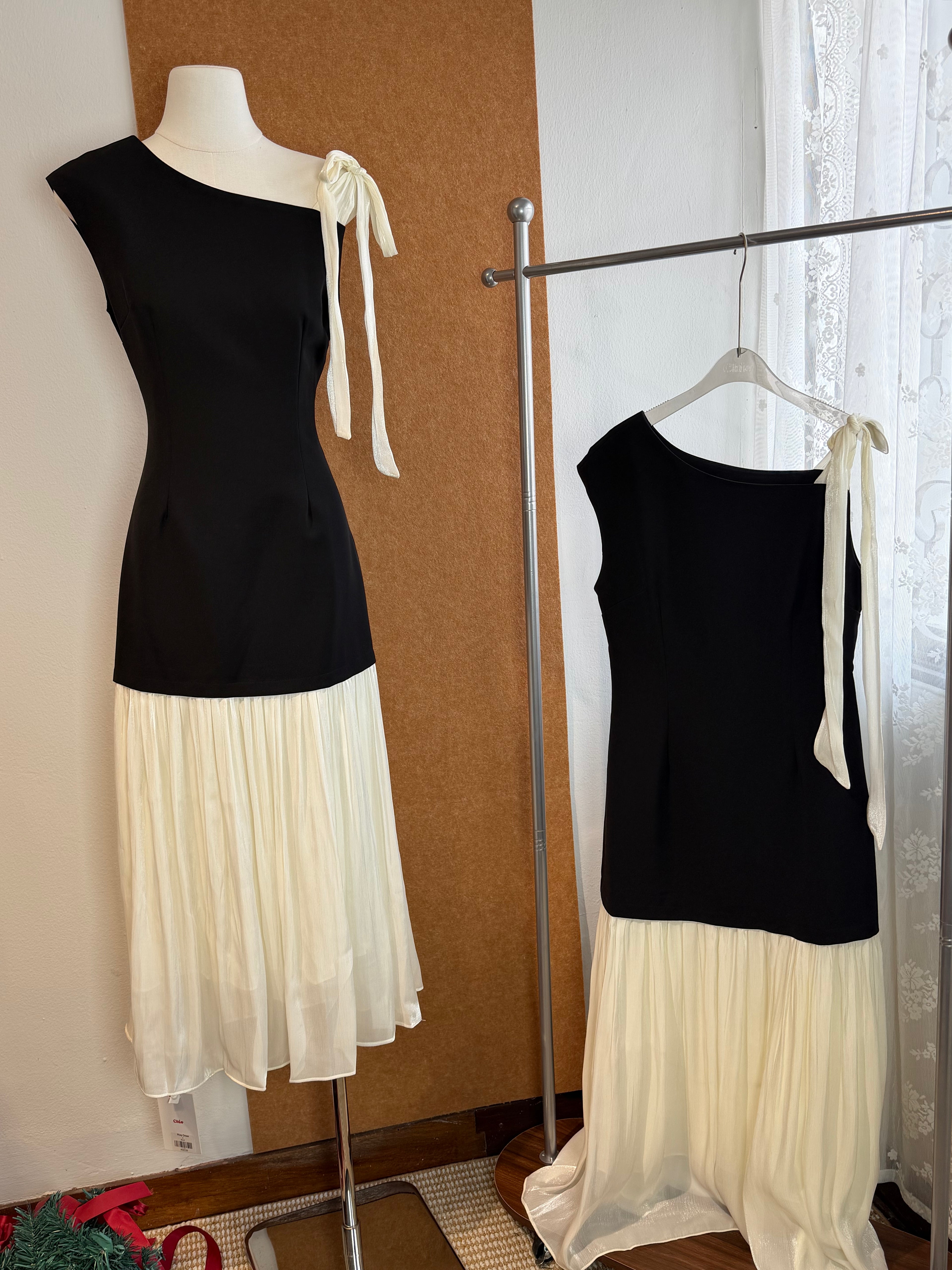 Colour Block Pleated Maxi Dress | Riley