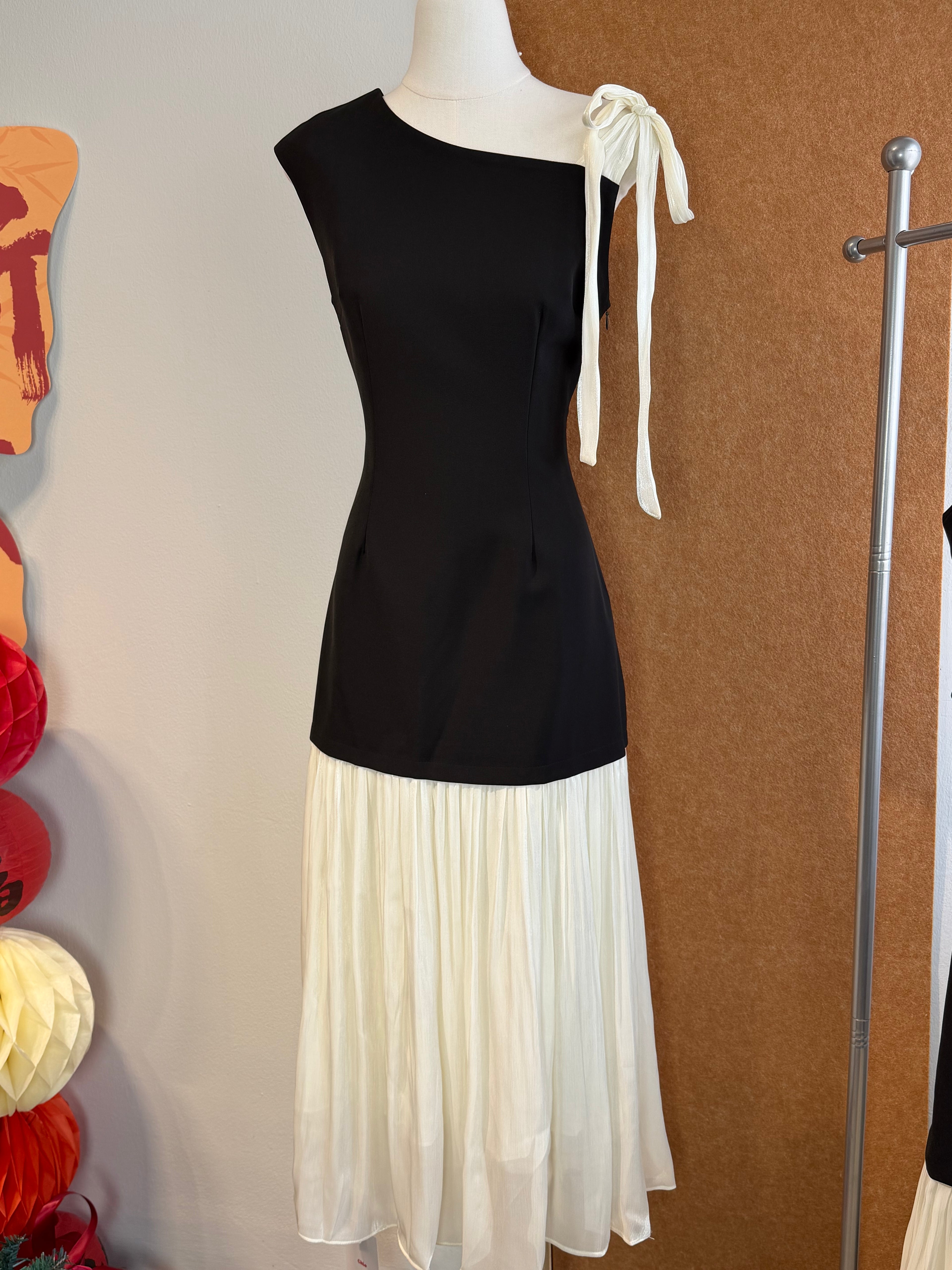 Colour Block Pleated Maxi Dress | Riley