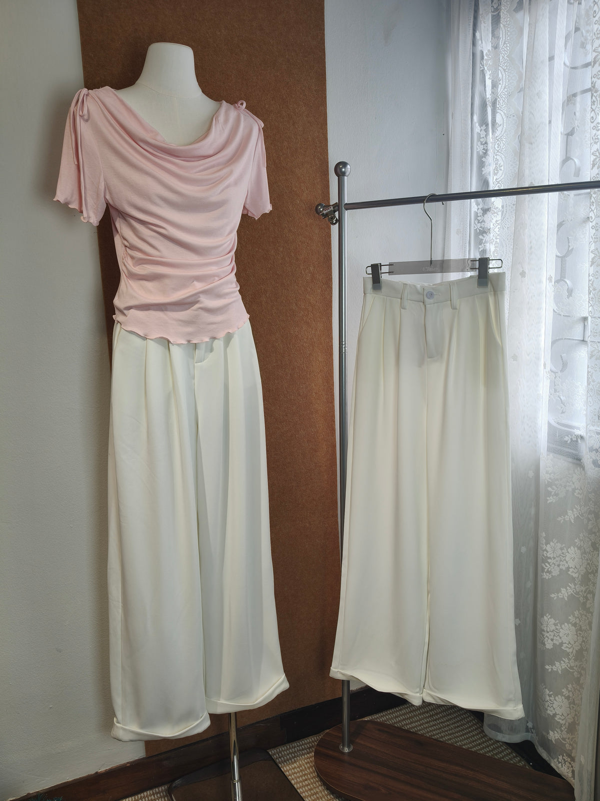 High-Waist Fluid Wide-Leg Suiting Trousers | Nova