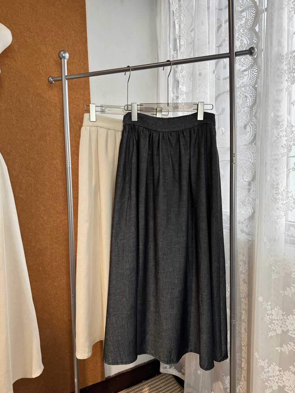 Tencel Denim Gathered A-Line Midi Skirt | Arabella