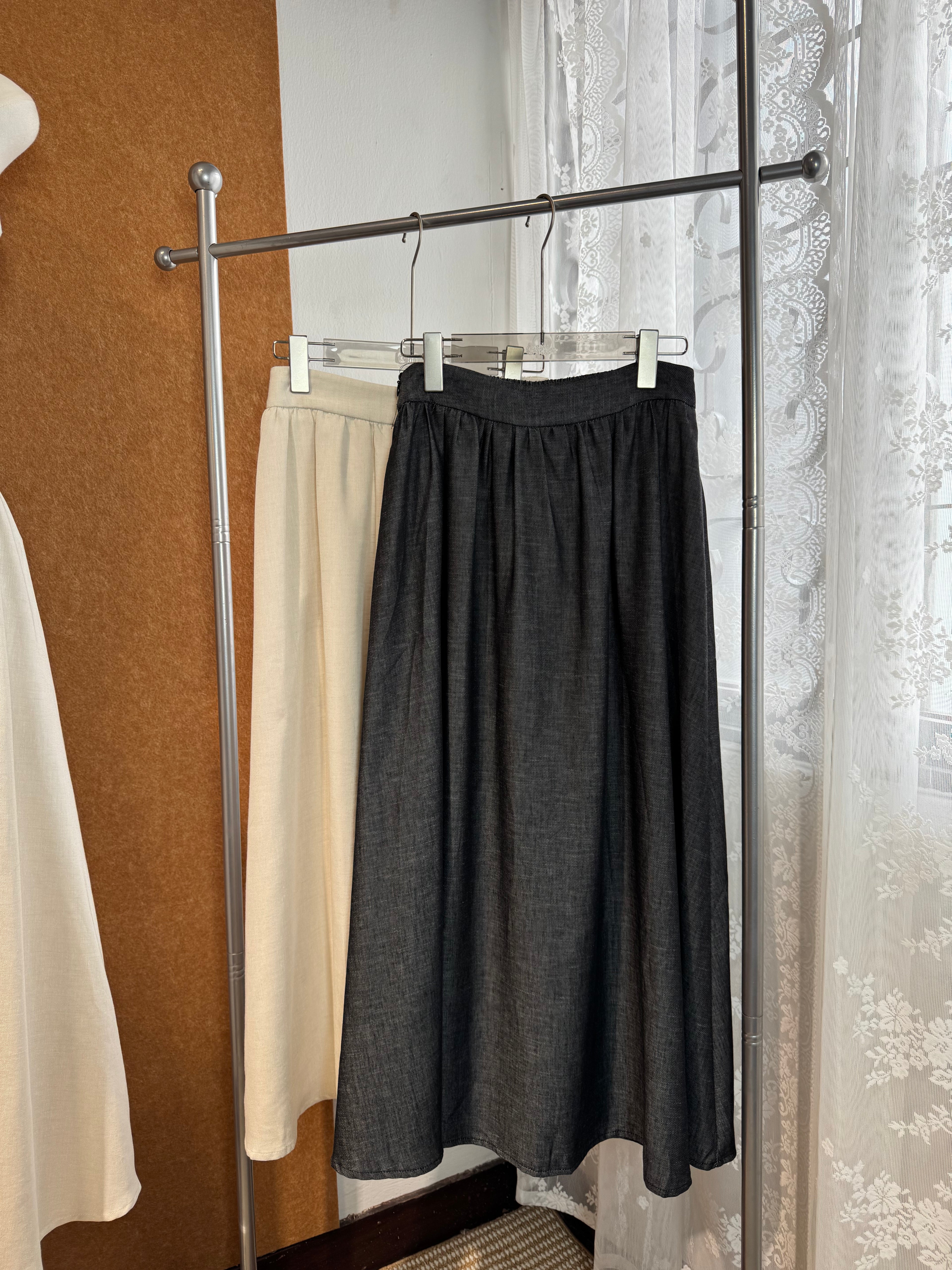 Tencel Denim Gathered A-Line Midi Skirt | Arabella