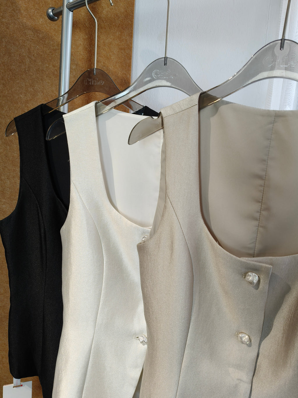 Pearl-Button U-Neck Fitted Vest | Aspen