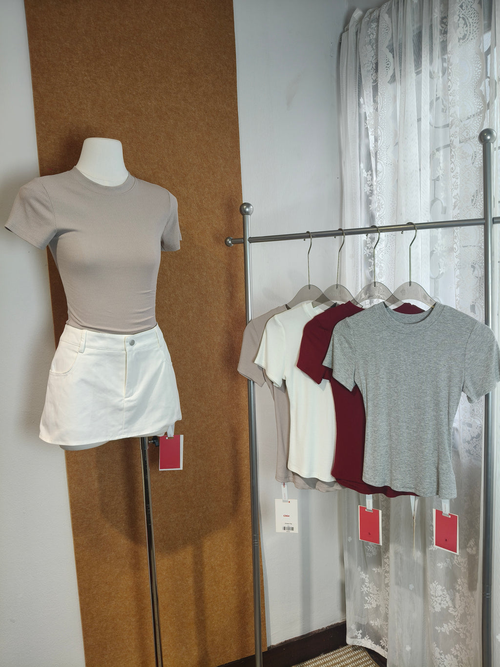 Mini Mock-Neck Ribbed Crop Tee | Omena
