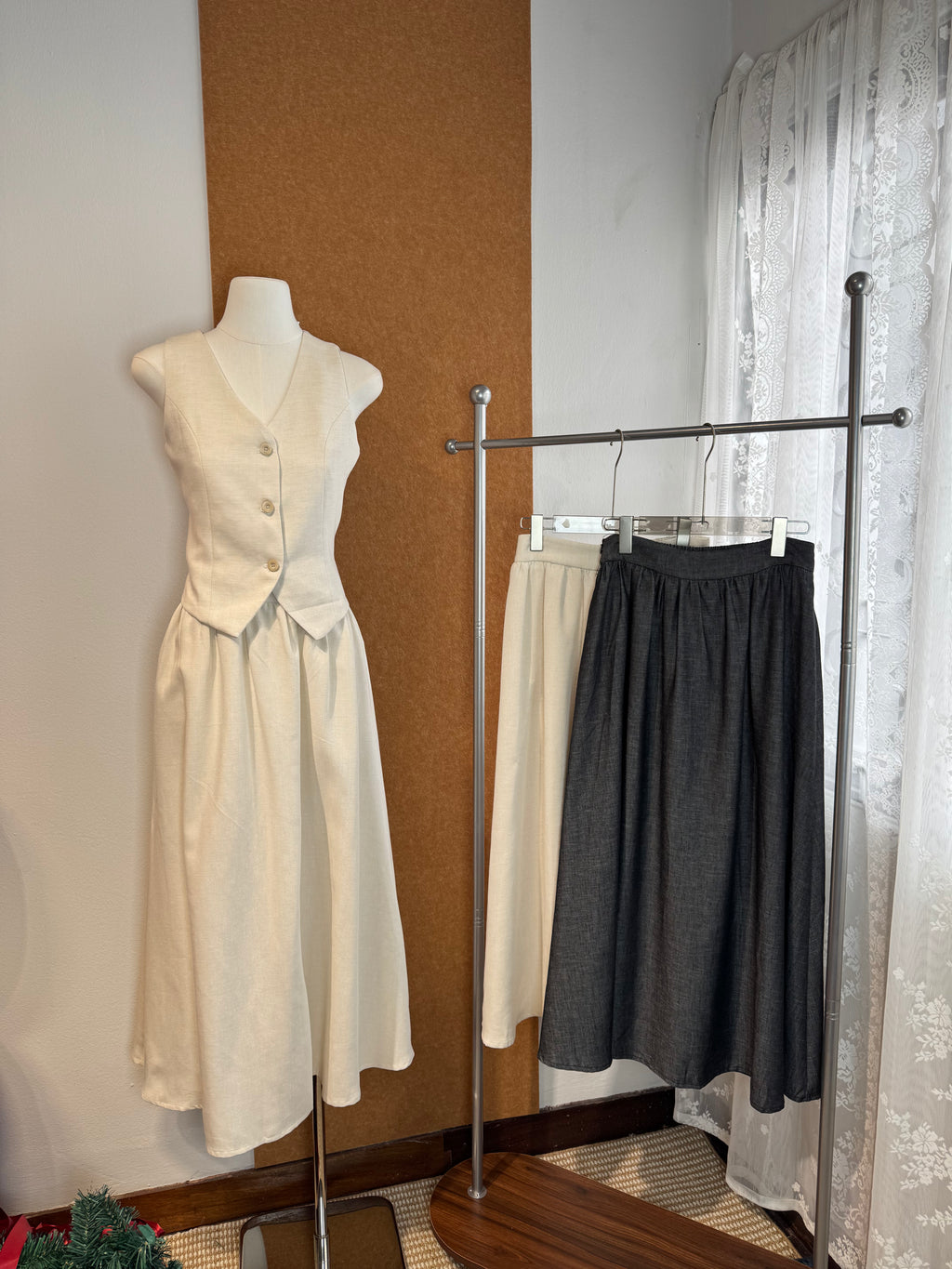 Tencel Denim Gathered A-Line Midi Skirt | Arabella