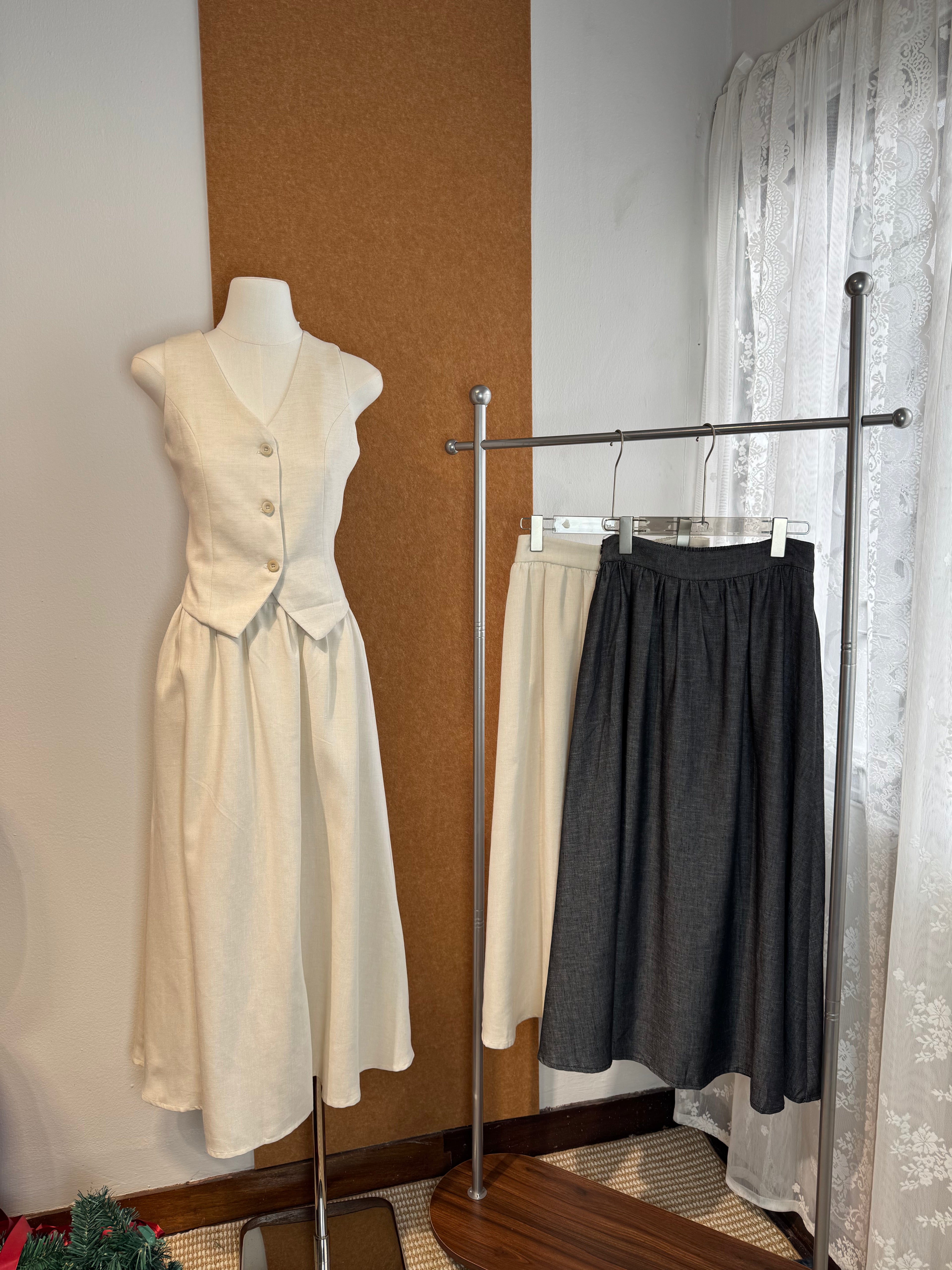 Tencel Denim Gathered A-Line Midi Skirt | Arabella