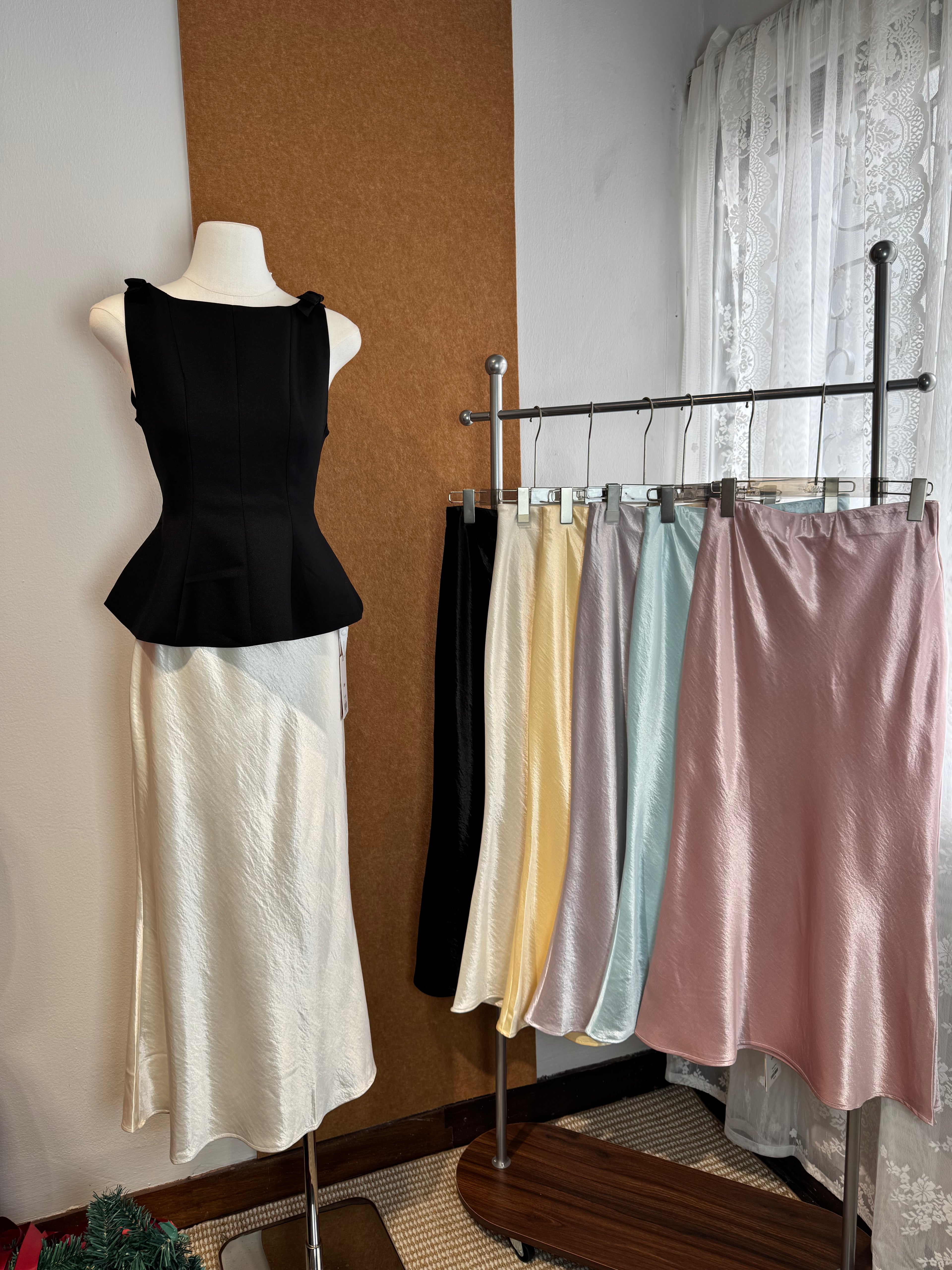 Jacquard Satin Midi Skirt | Dolly