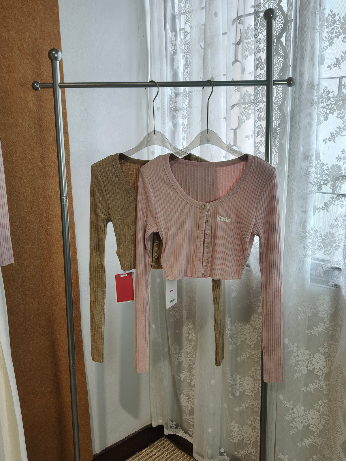 Ribbed Round-Neck Gold Button Crop Cardigan | Coco